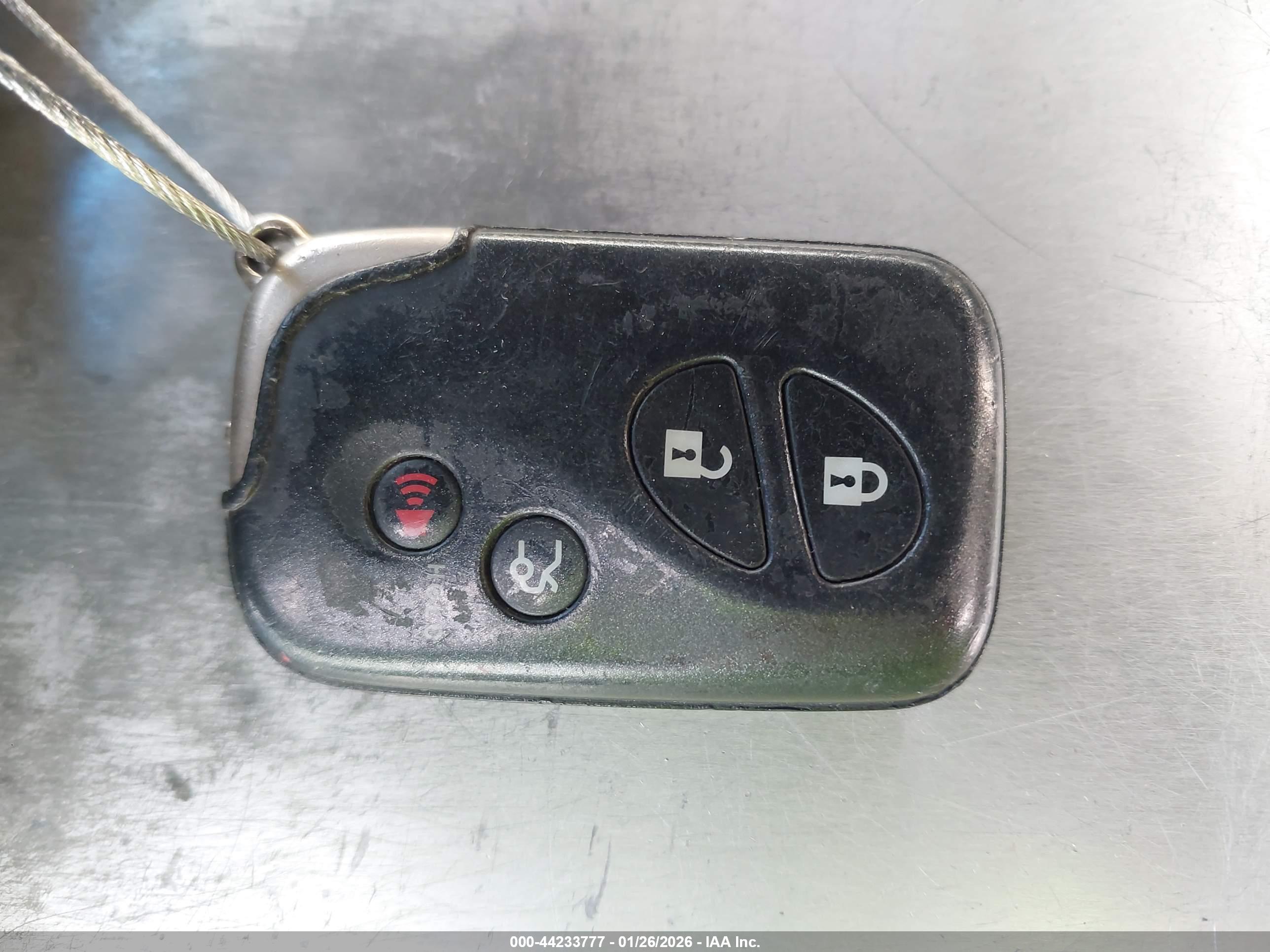 LEXUS IS image 11