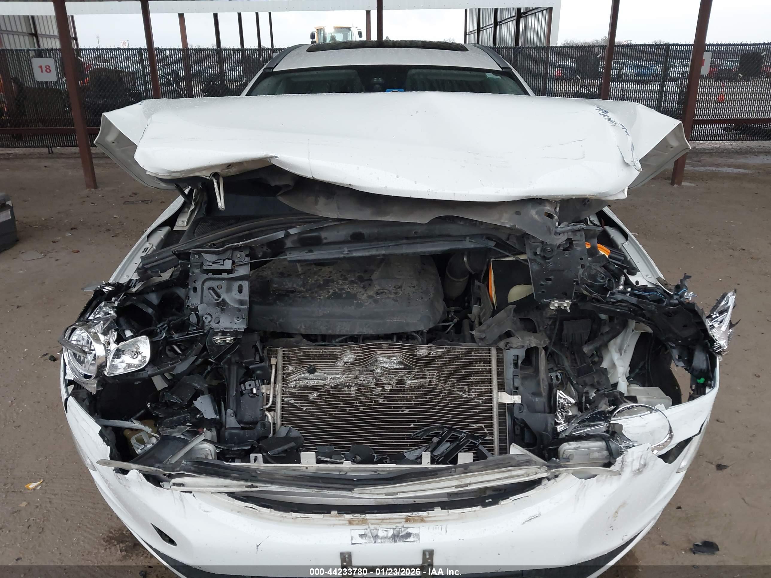 VOLVO XC60 image 6