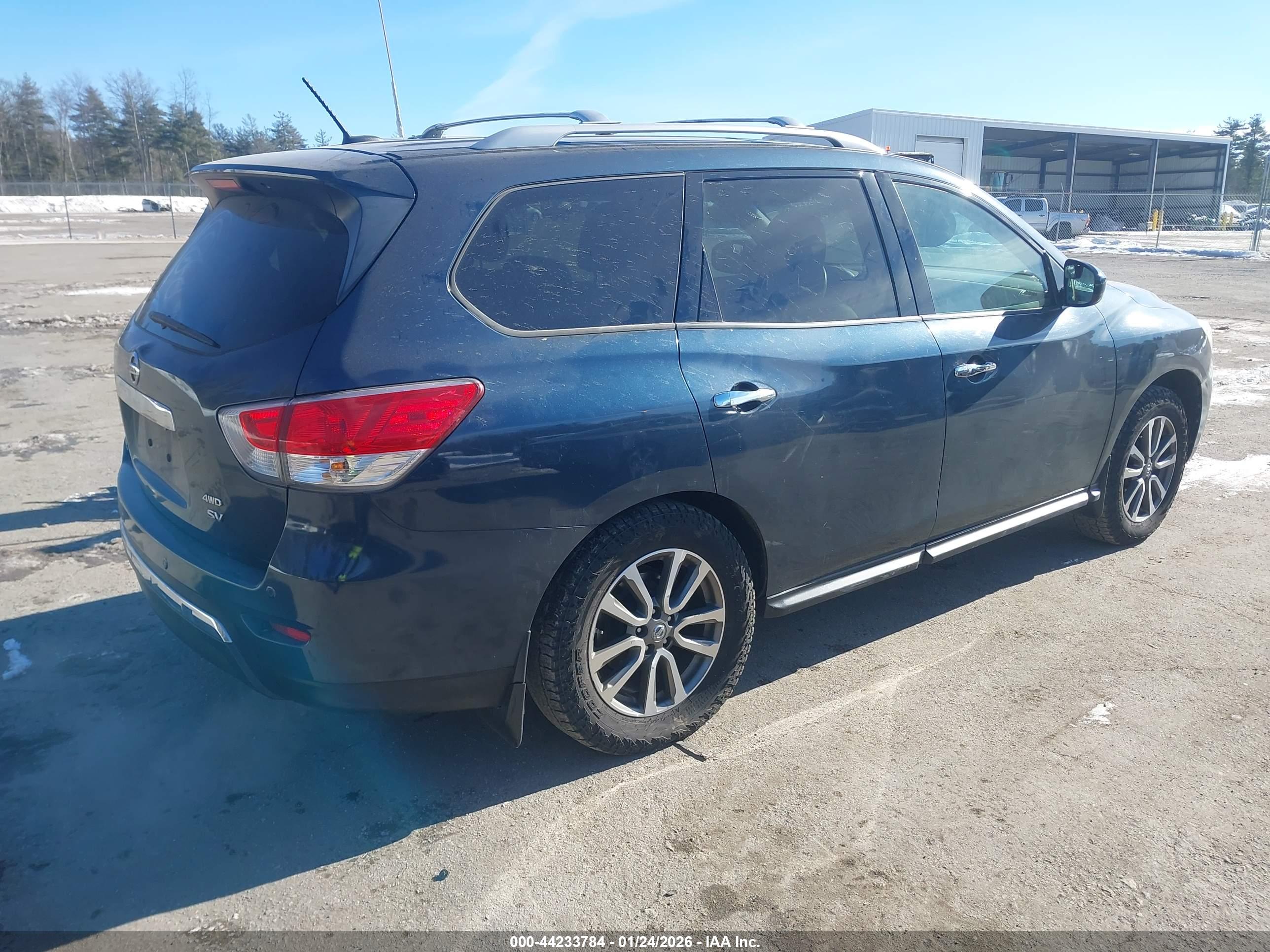 NISSAN PATHFINDER image 4