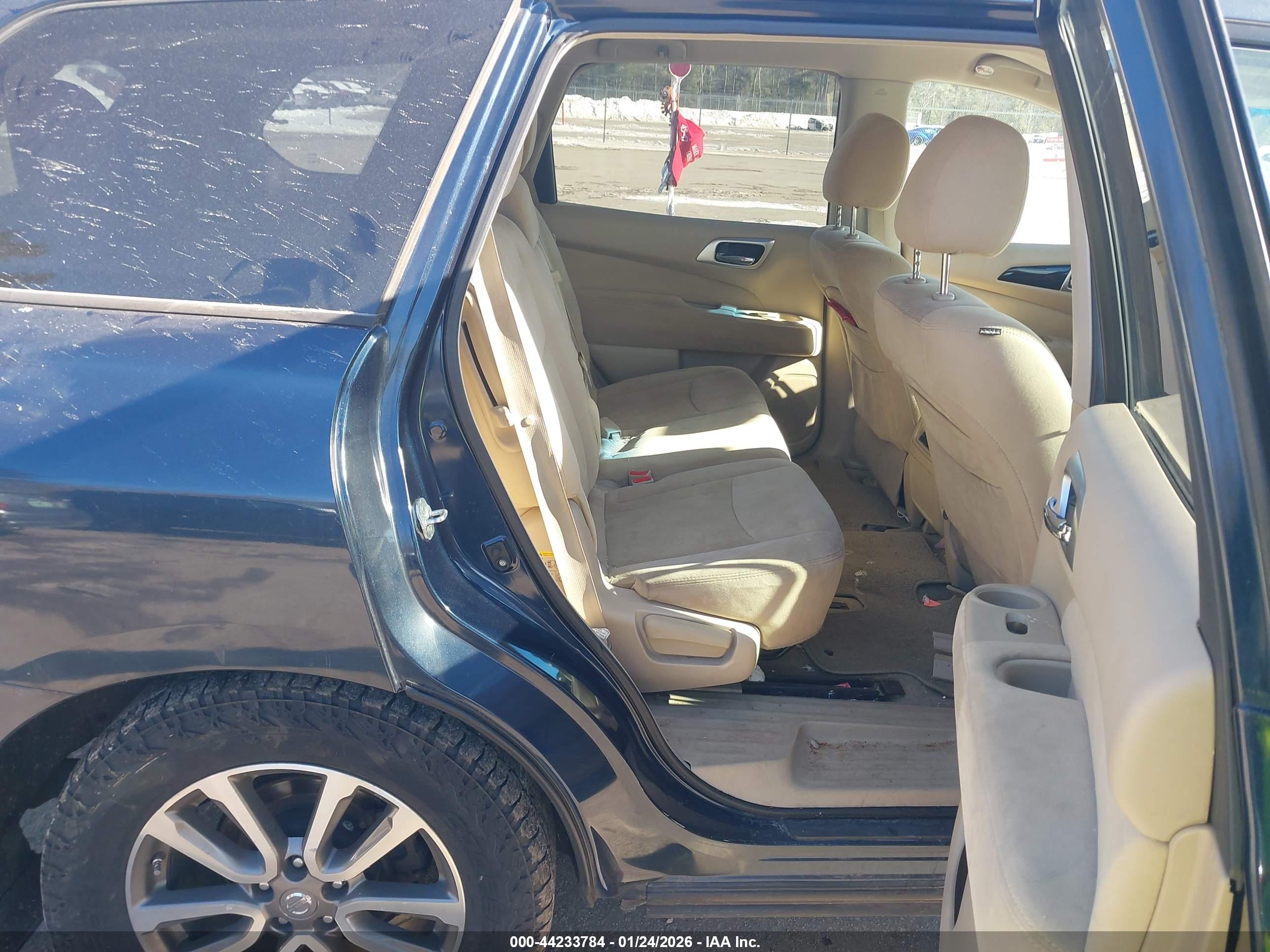 NISSAN PATHFINDER image 8