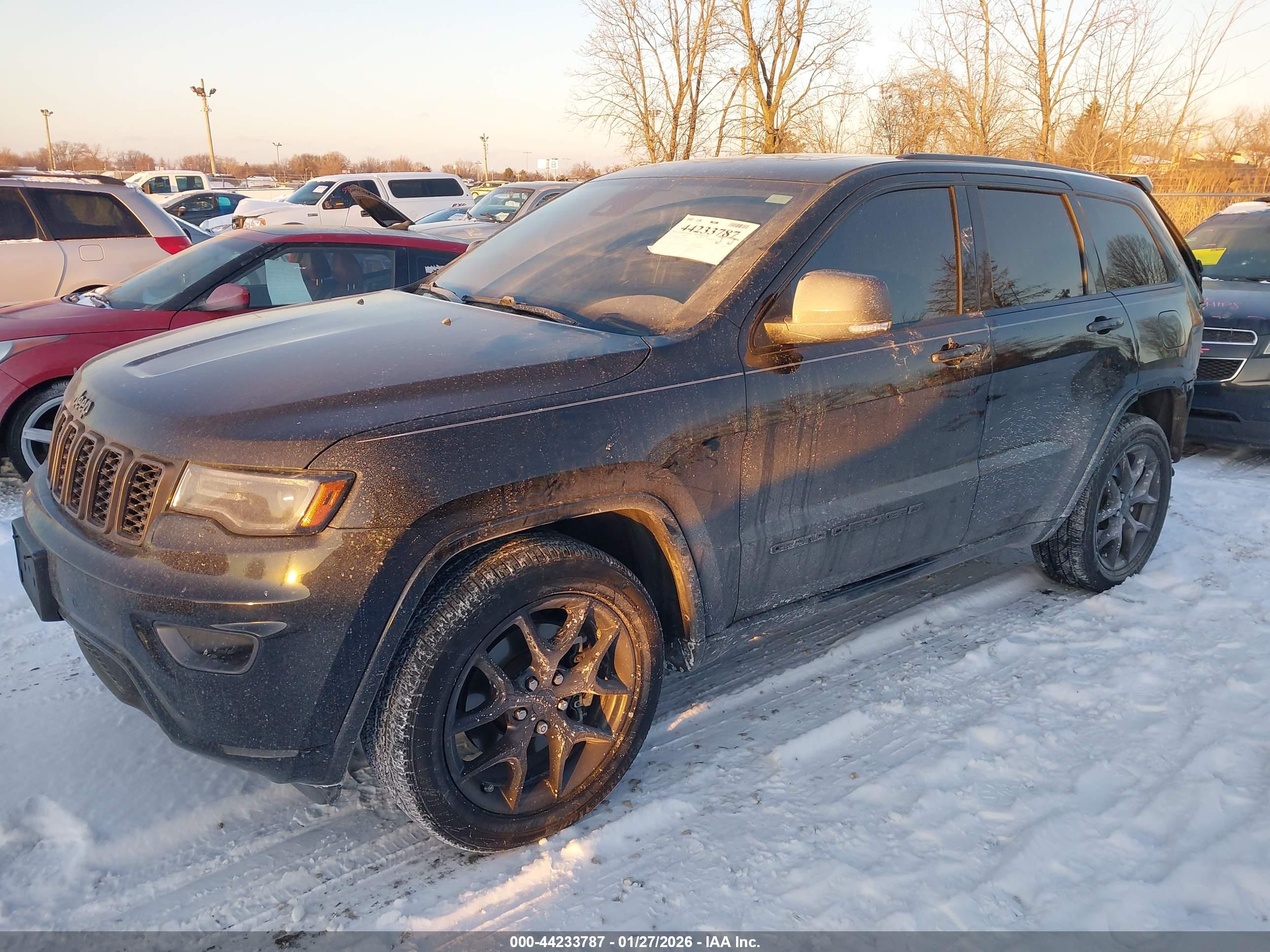 JEEP GRAND image 2