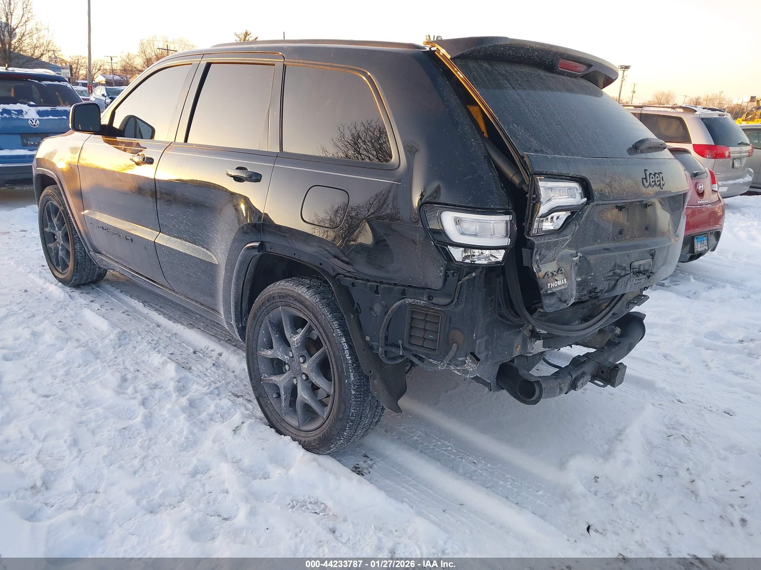 JEEP GRAND image 3