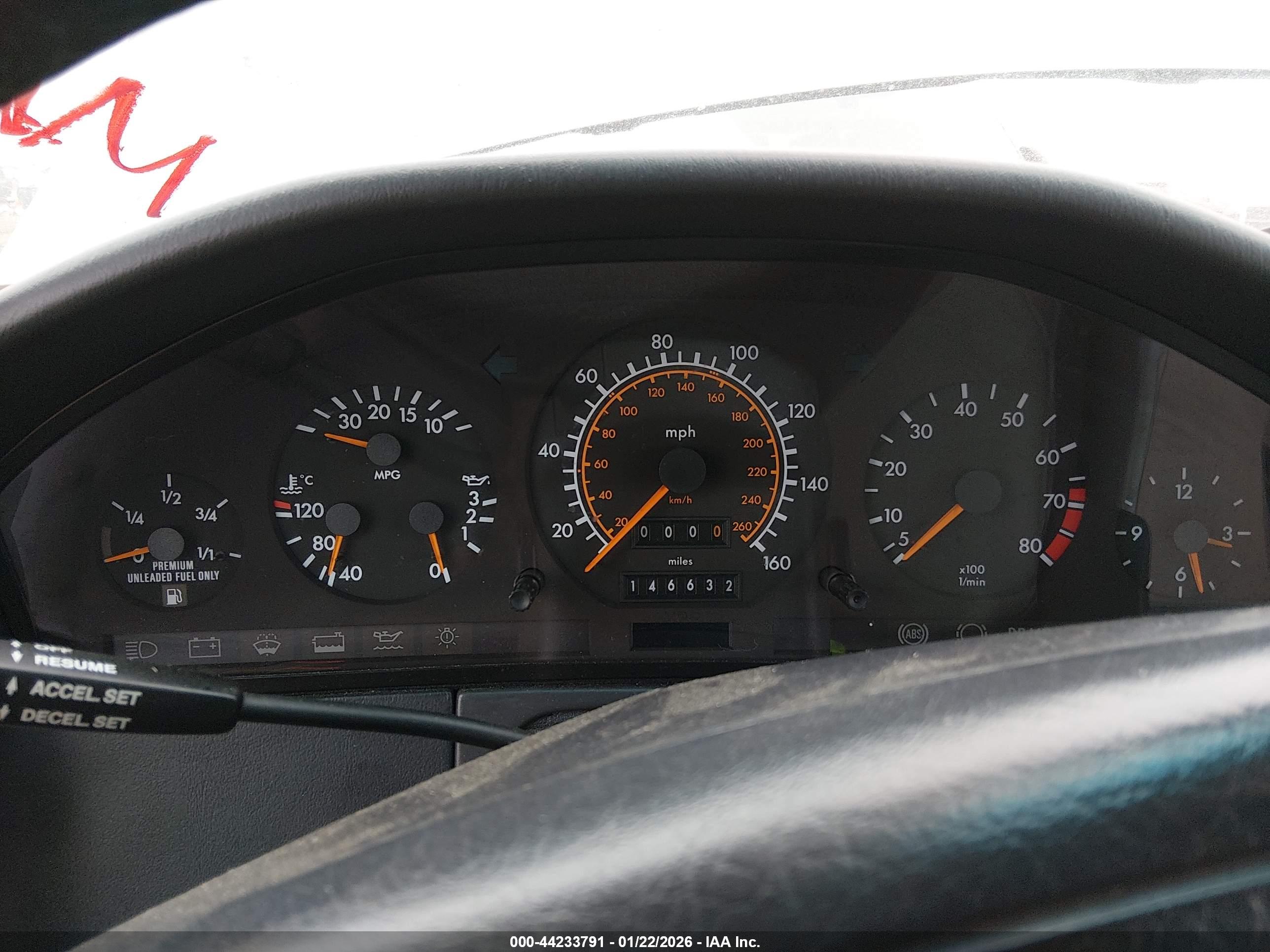 MERCEDES-BENZ 300 image 7
