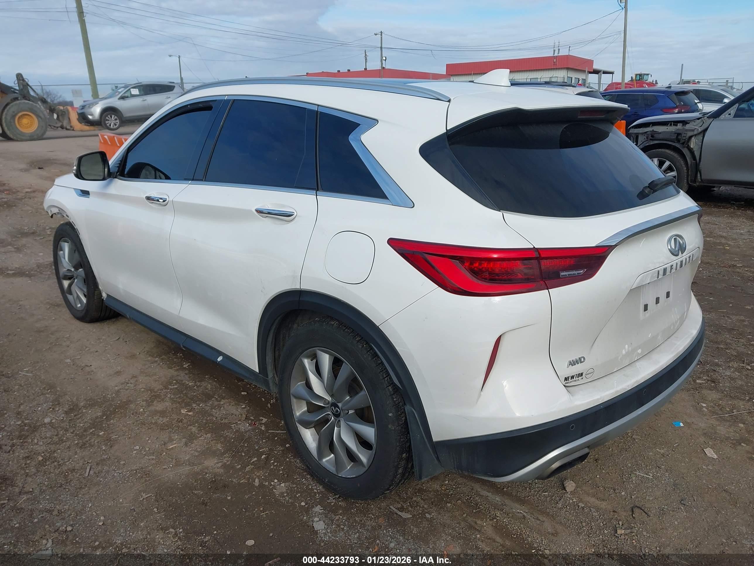 INFINITI QX50 image 3