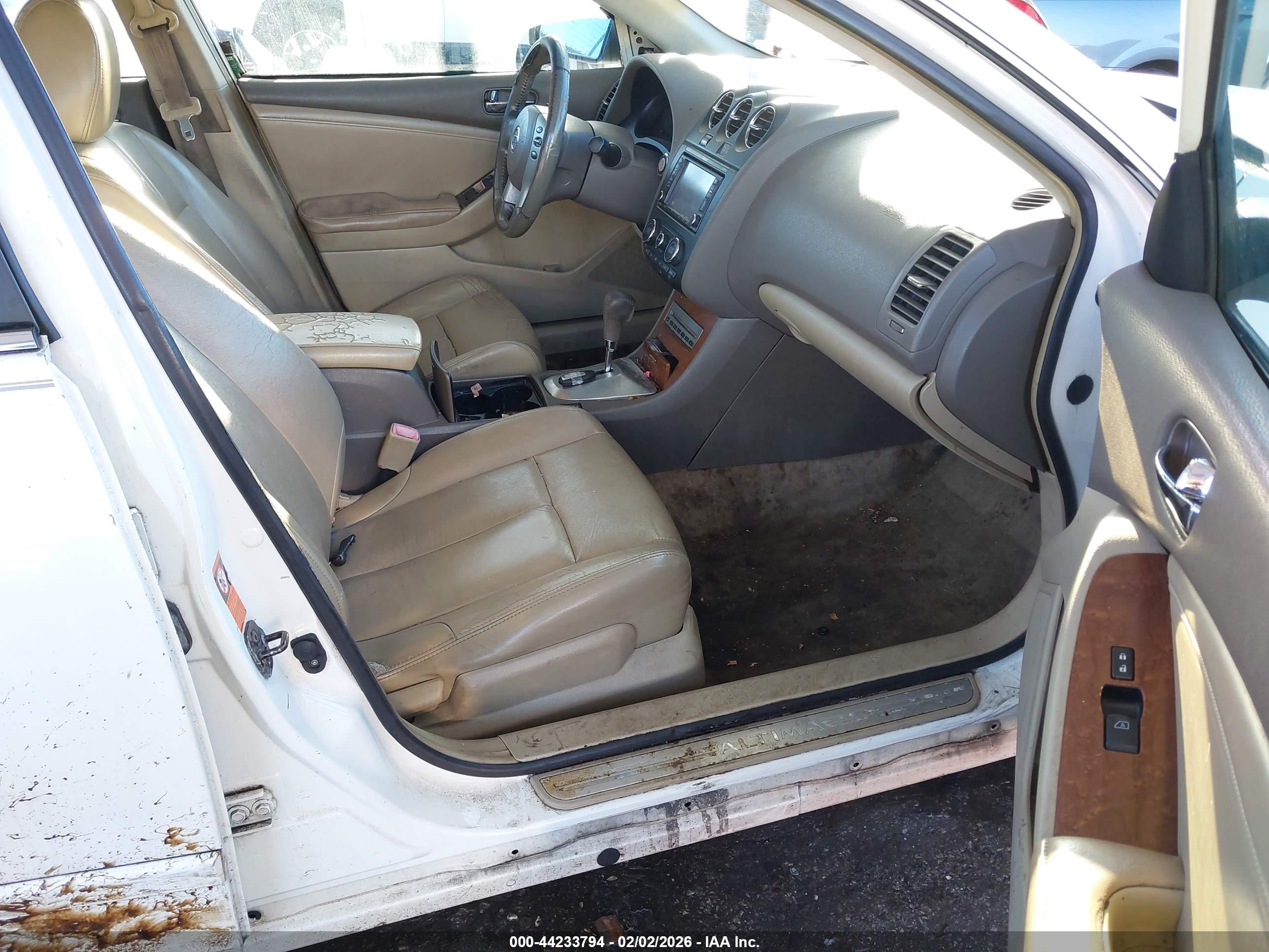 NISSAN ALTIMA image 5