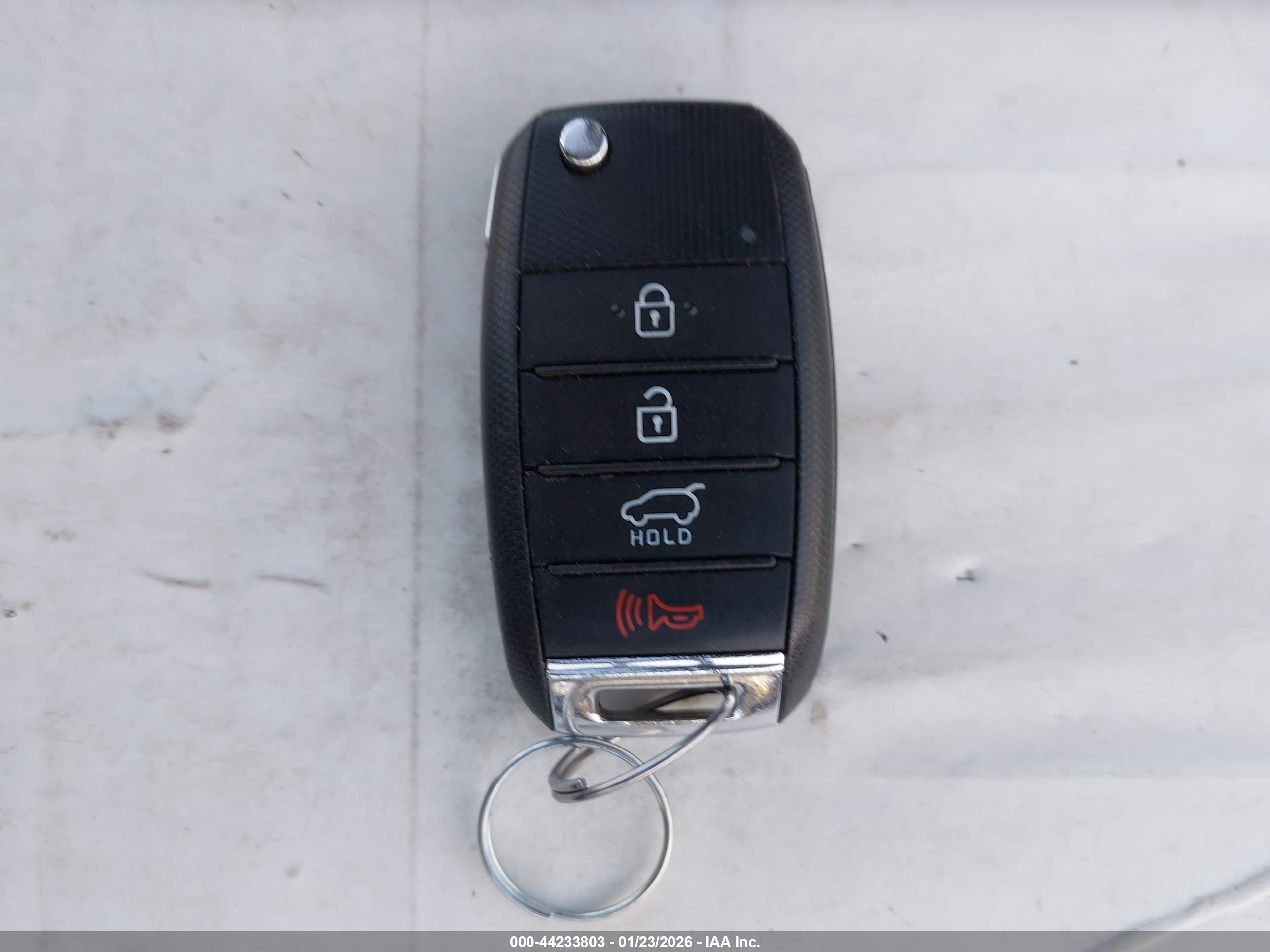 KIA SPORTAGE image 11