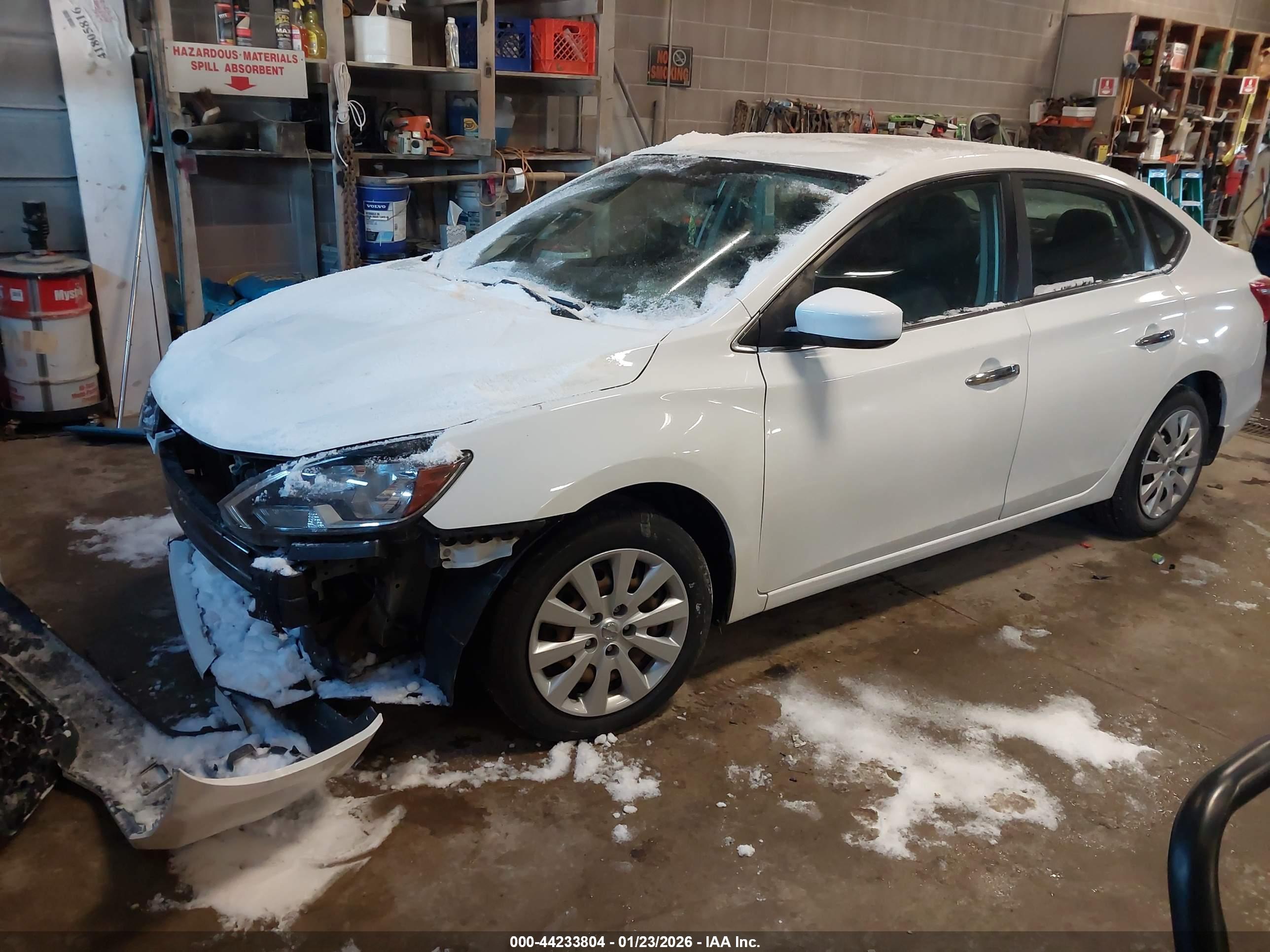 NISSAN SENTRA image 2