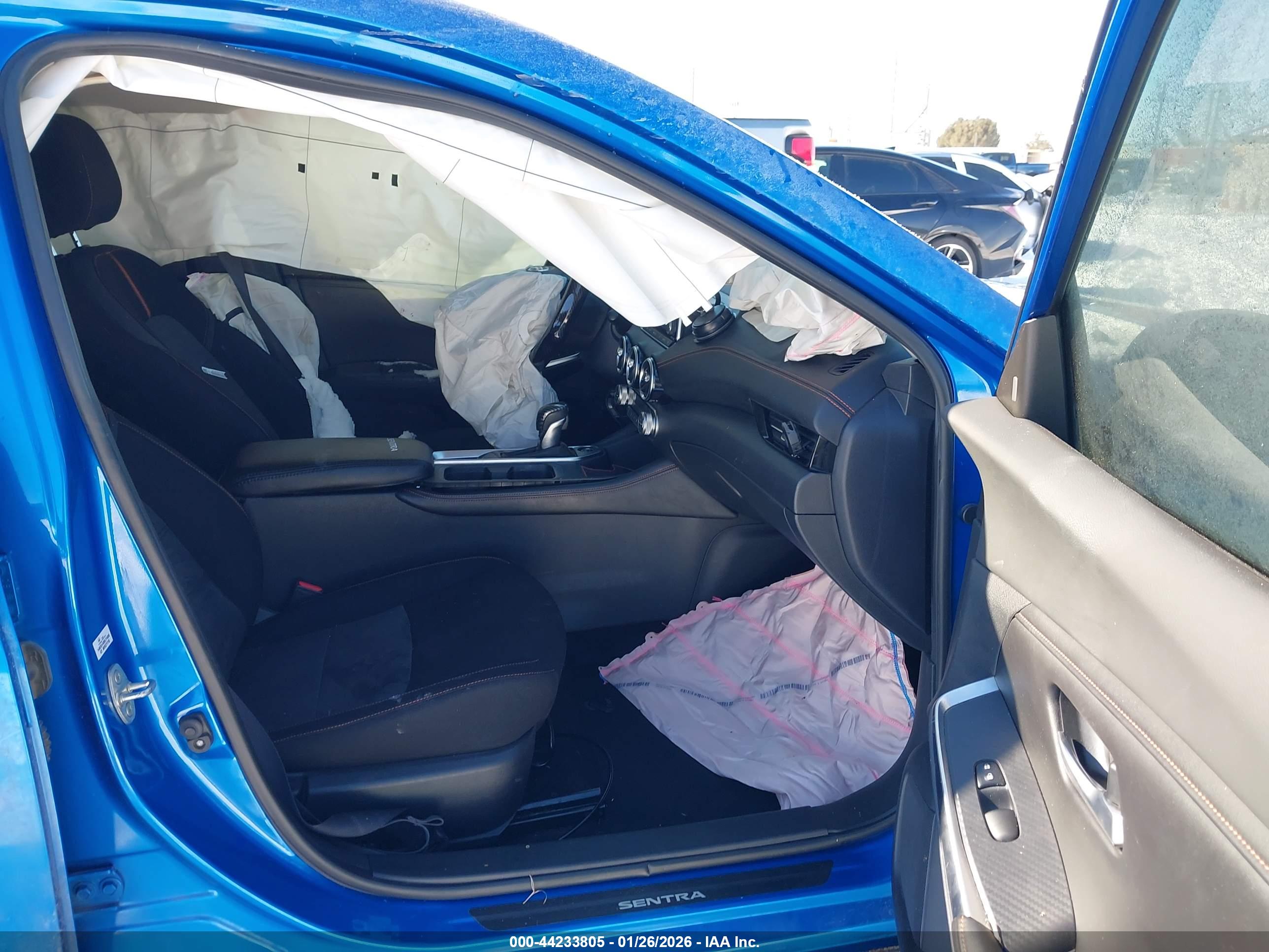 NISSAN SENTRA image 5
