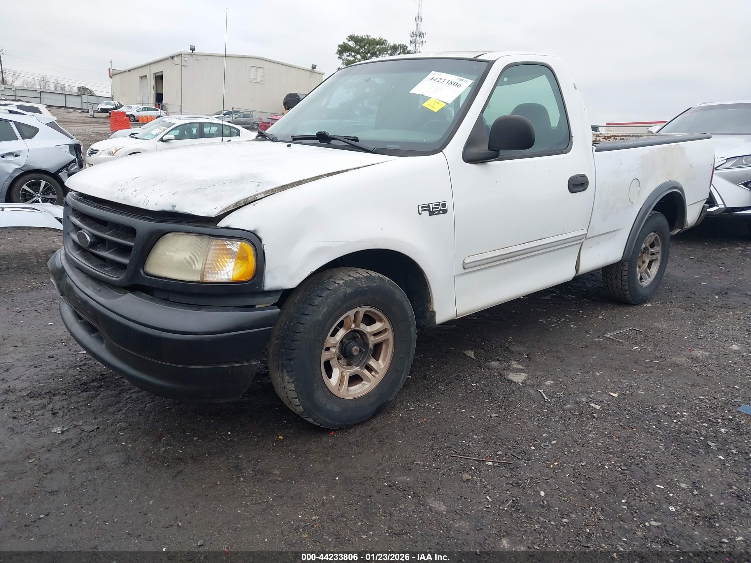 FORD F-150 image 2