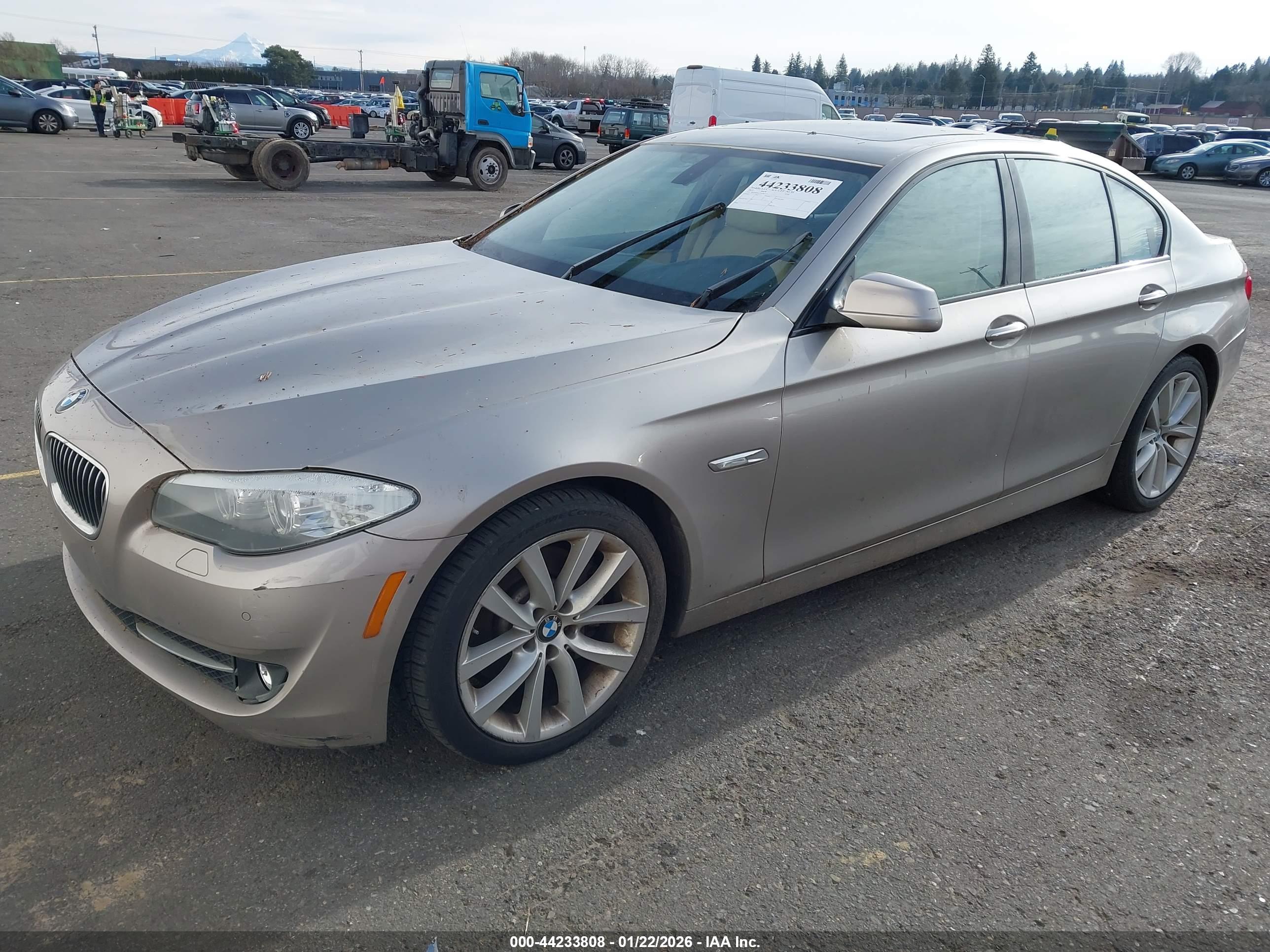 BMW 535I image 2