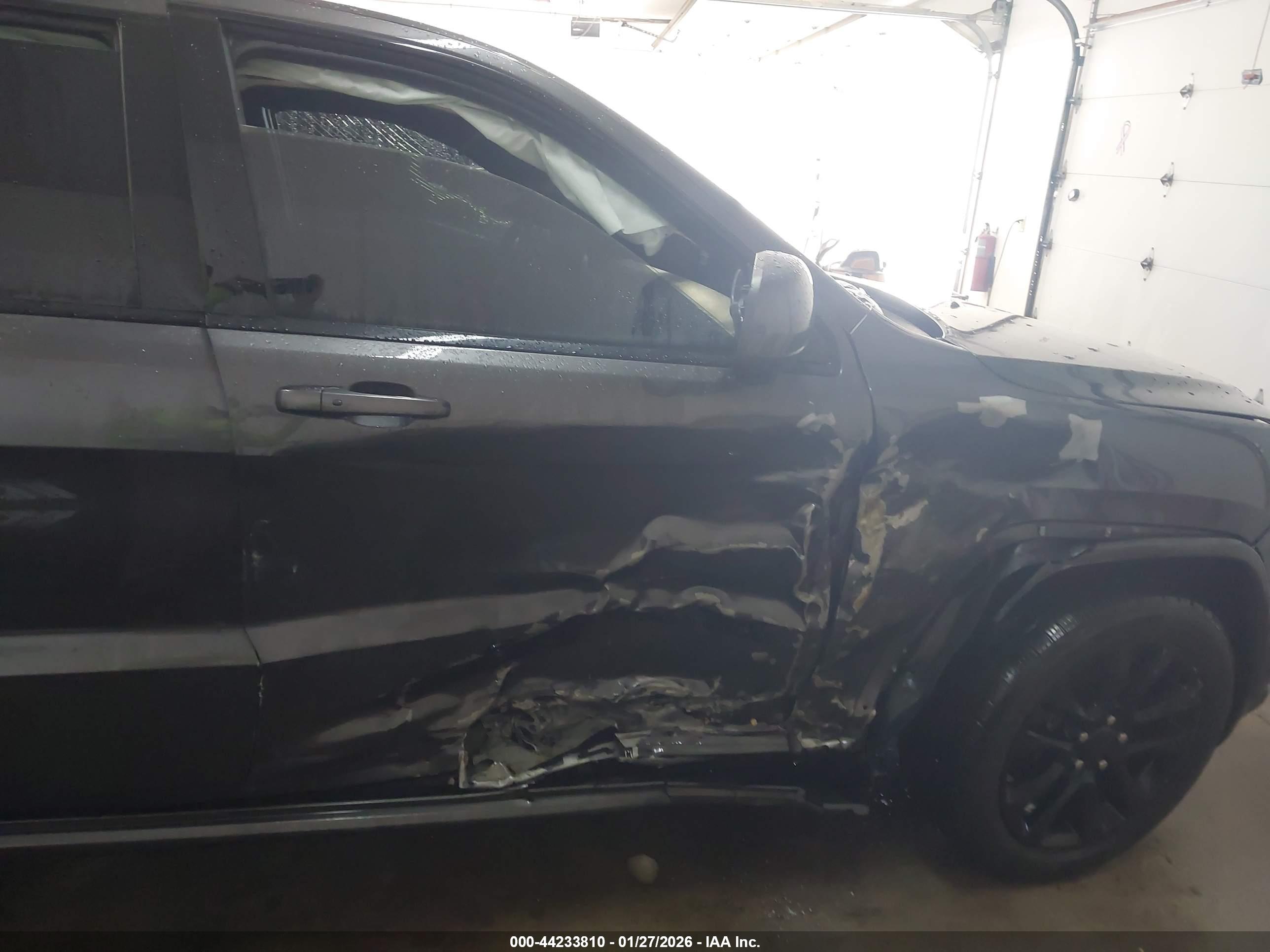 JEEP GRAND image 6