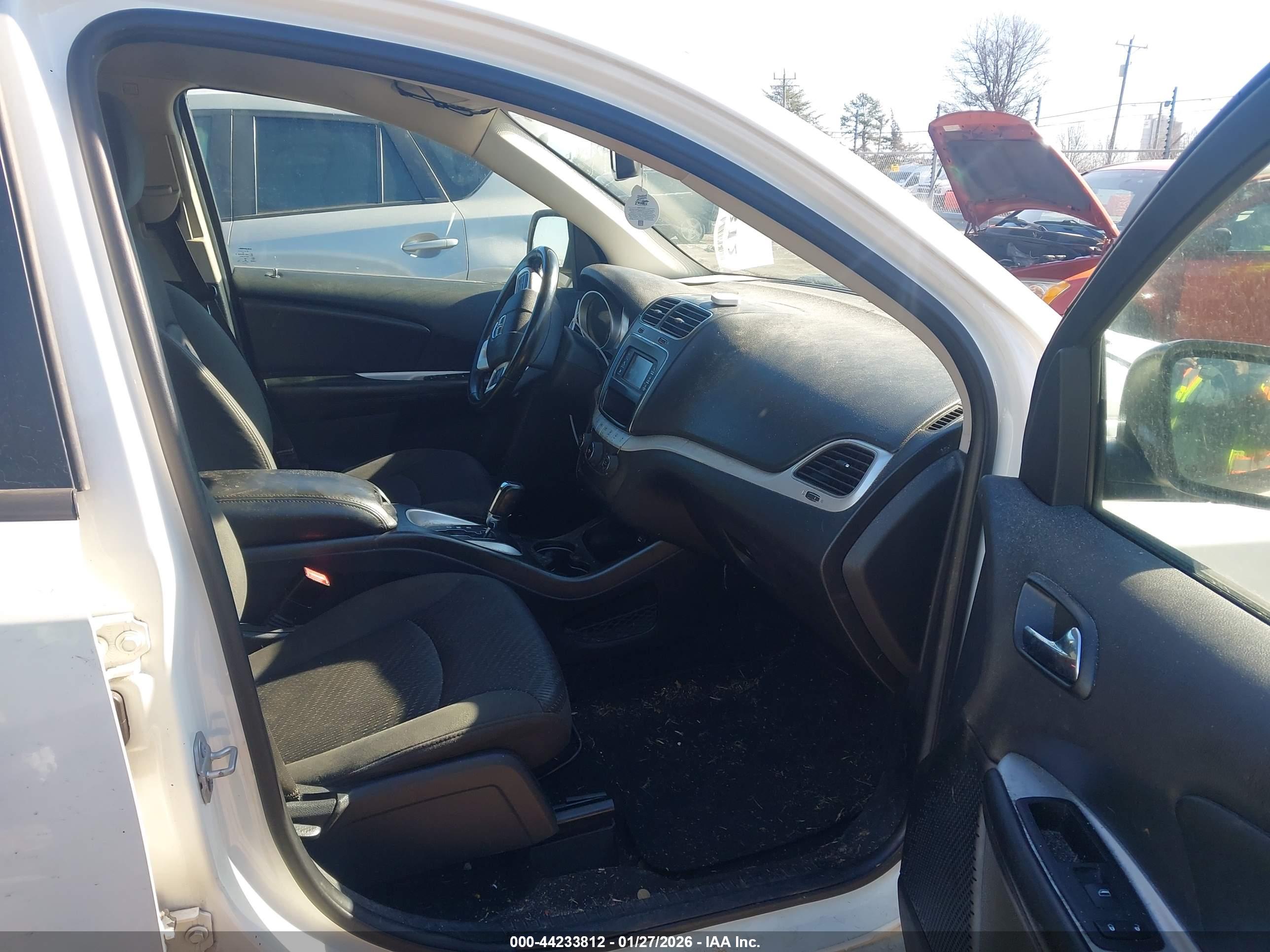 DODGE JOURNEY image 5