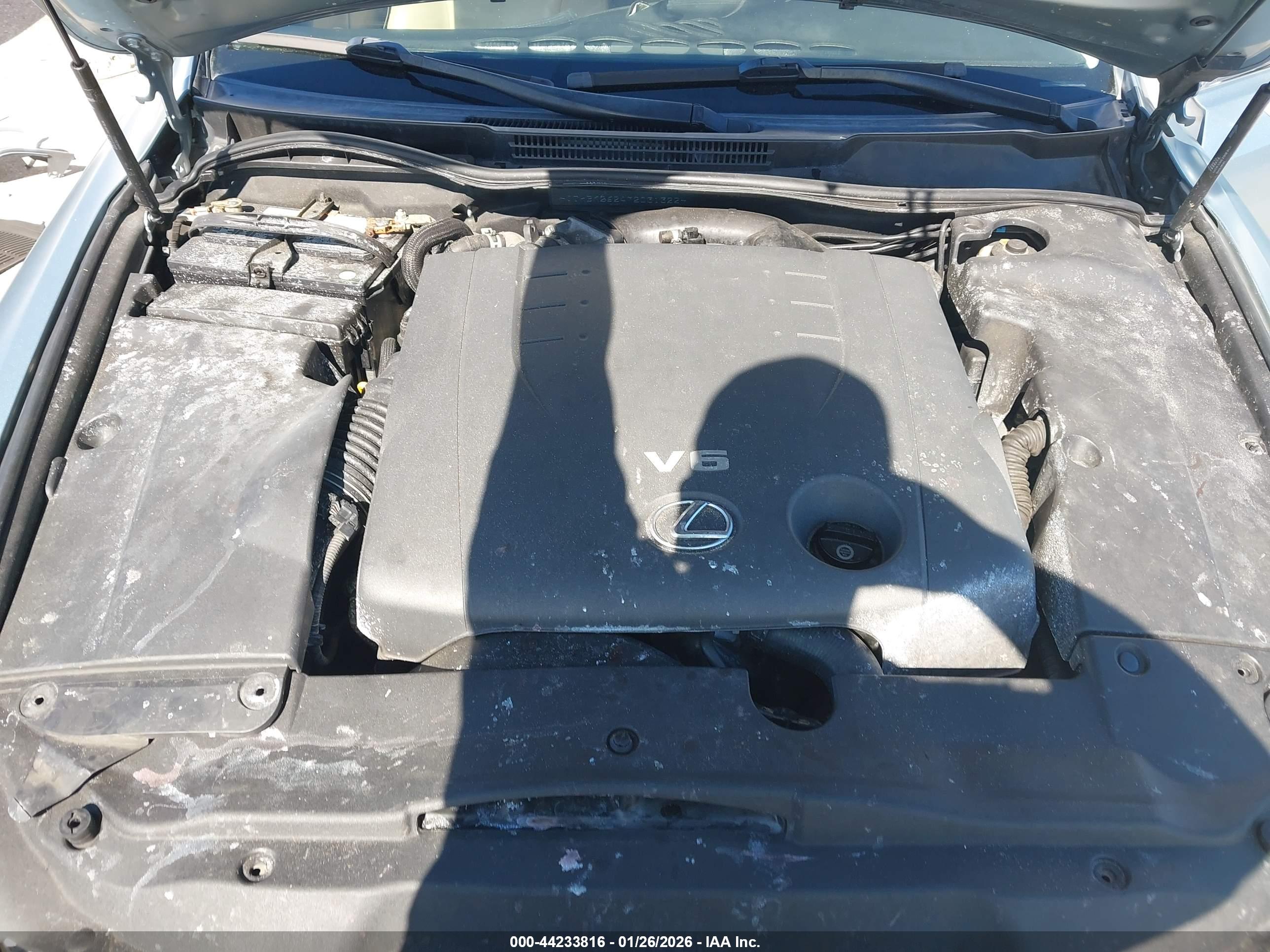 LEXUS IS image 10