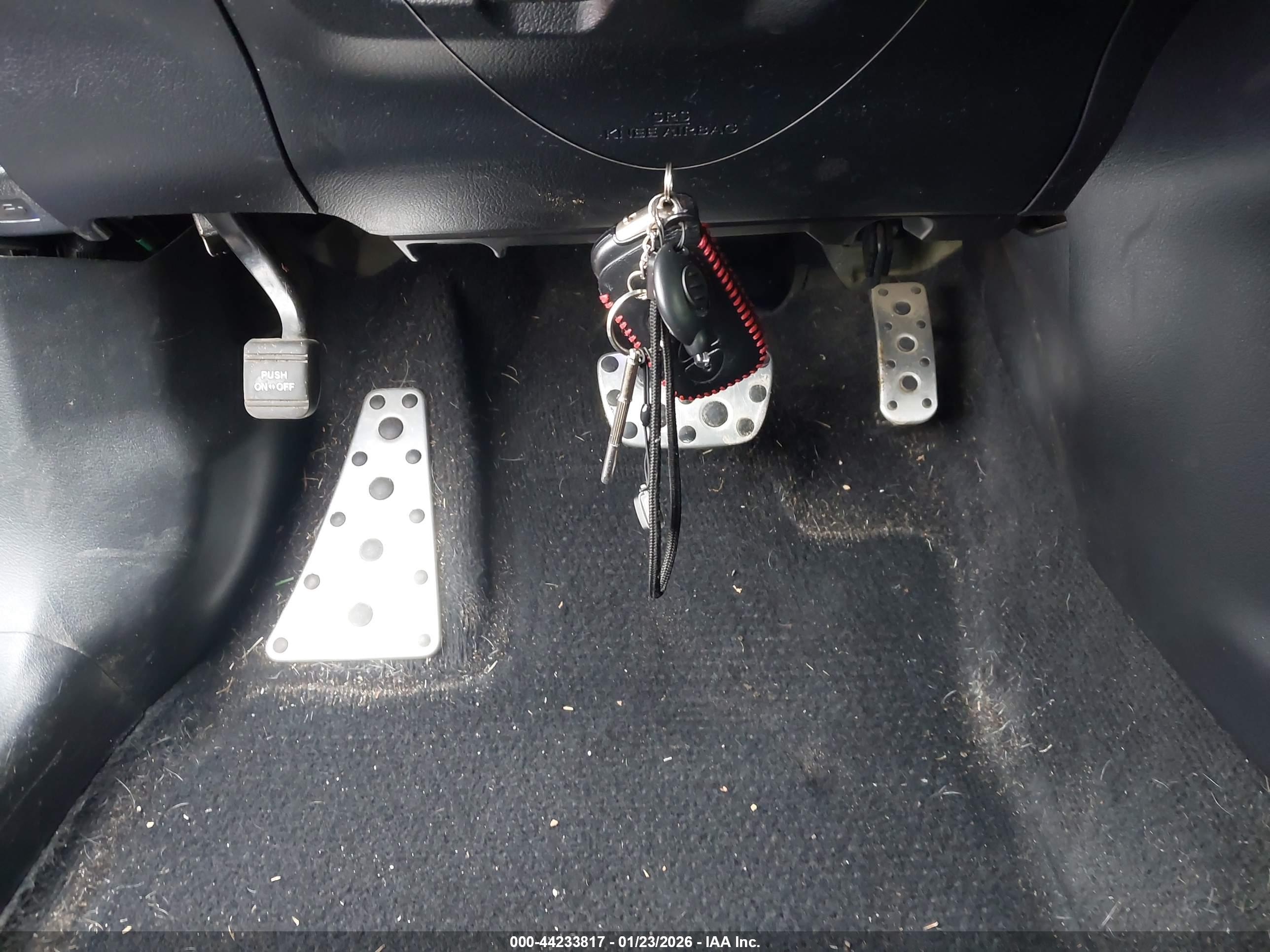 LEXUS CT image 11