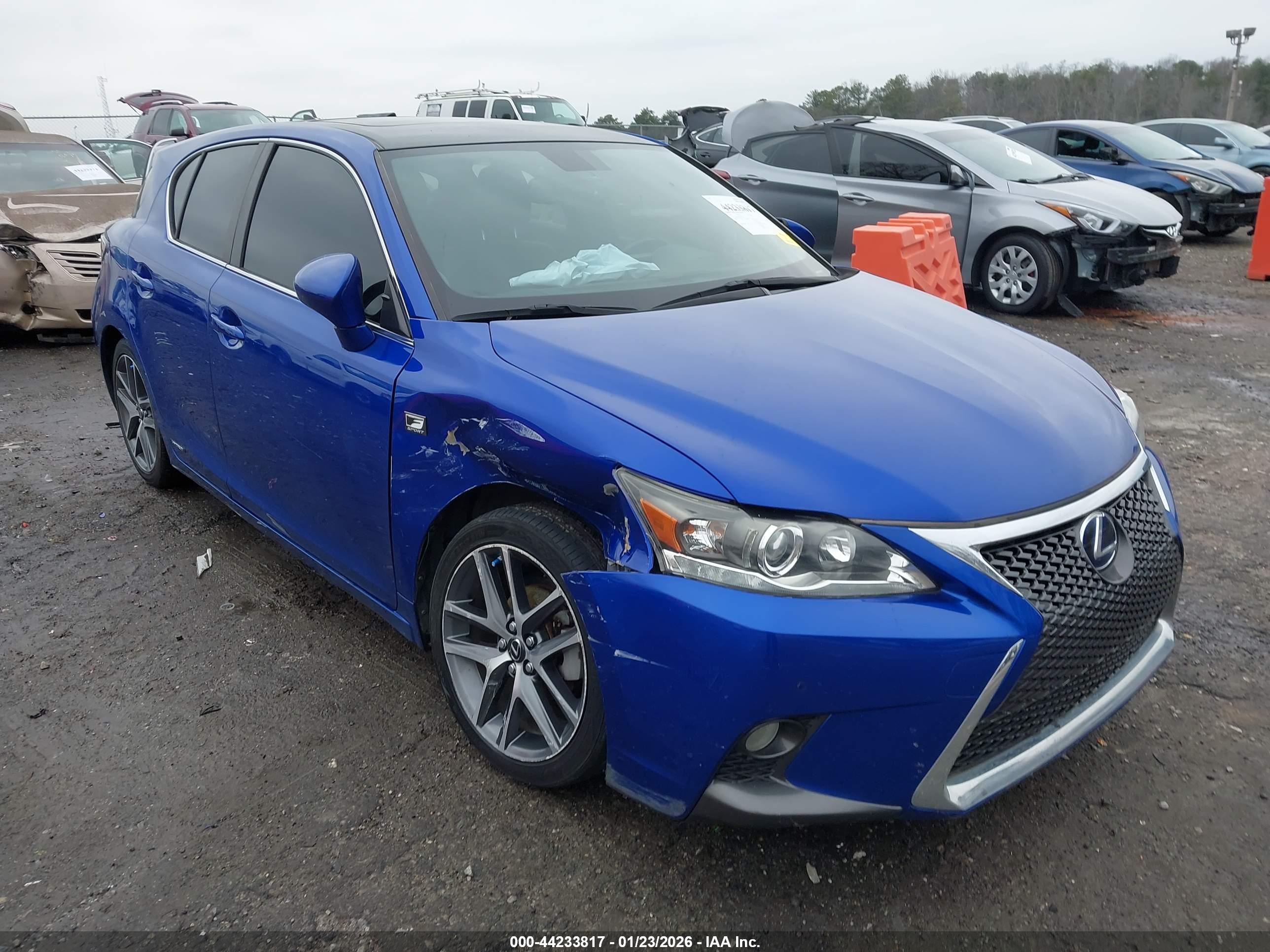 LEXUS CT image 6