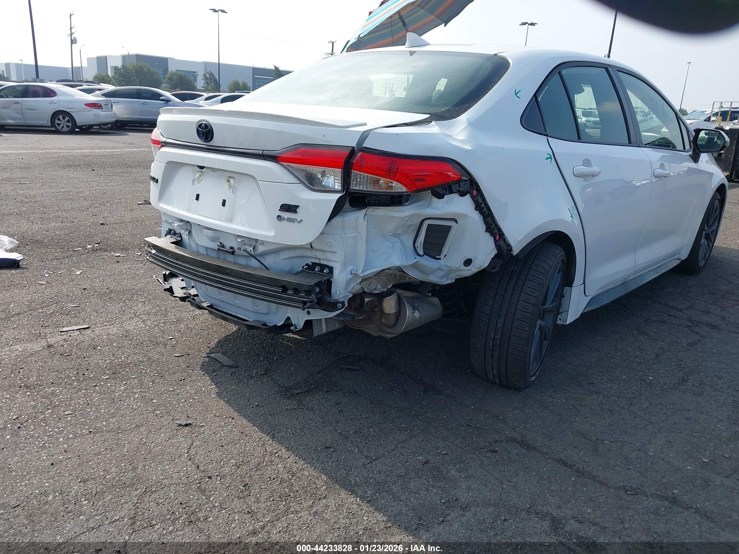 TOYOTA COROLLA image 6