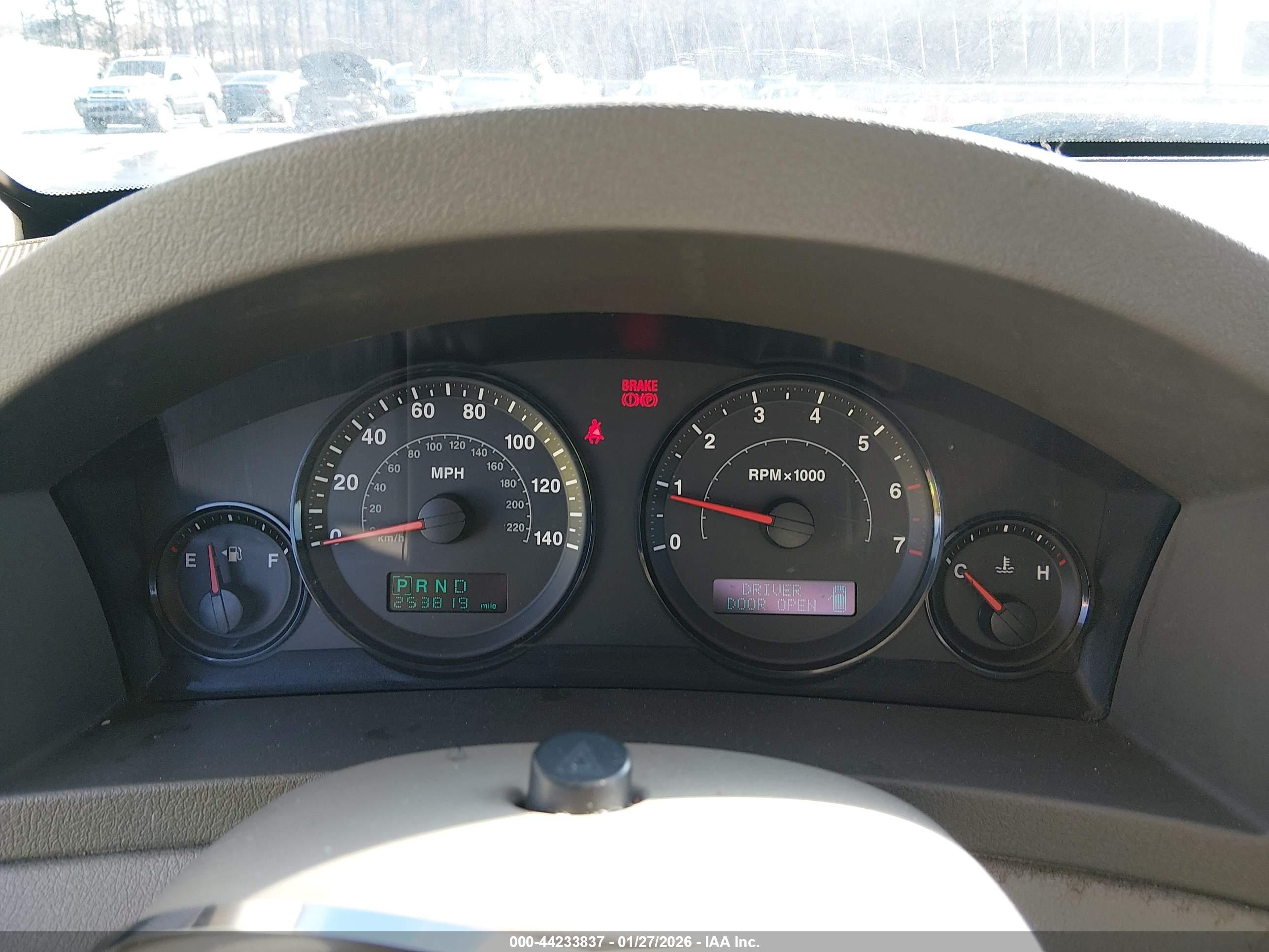 JEEP GRAND image 7