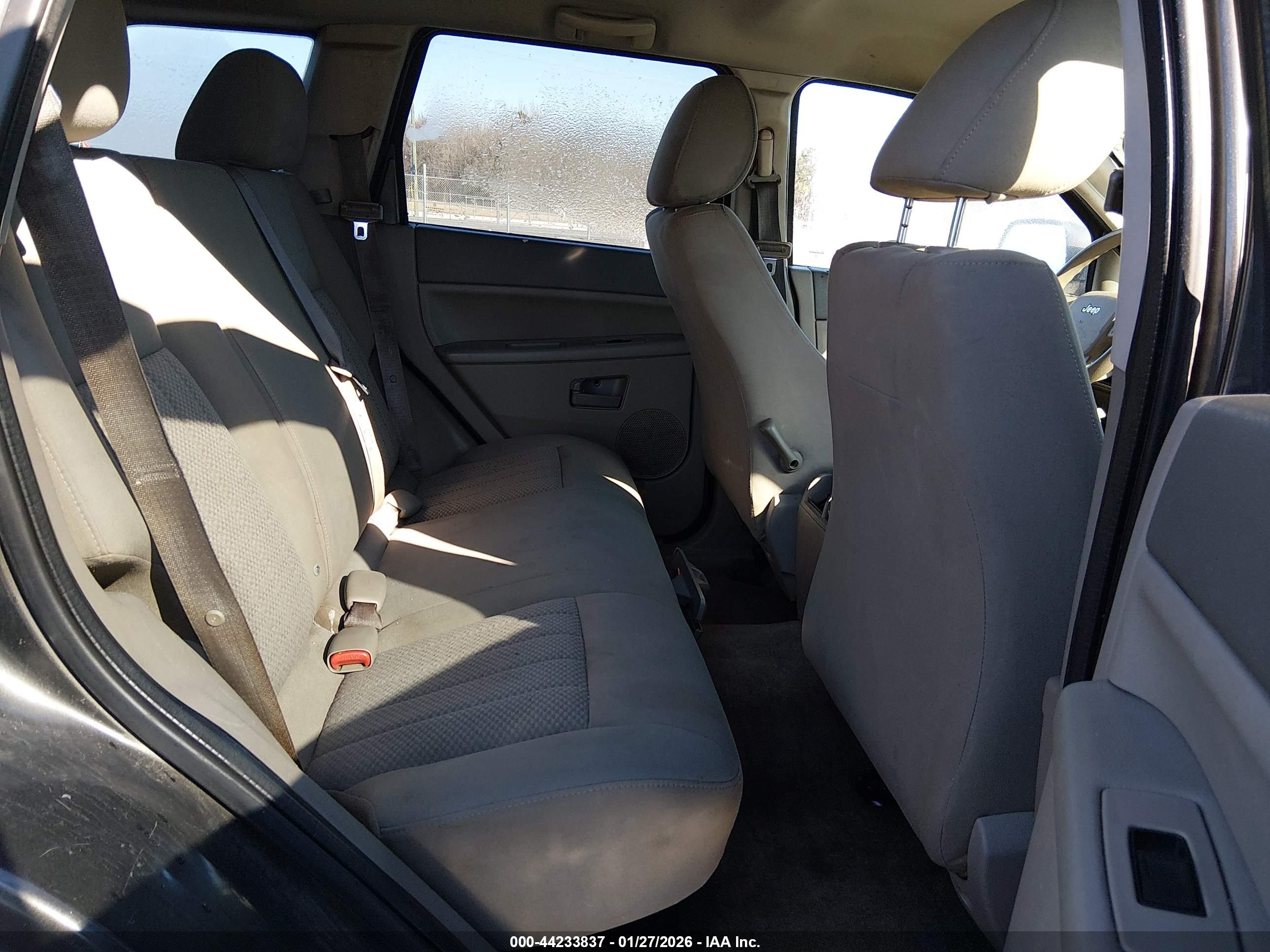 JEEP GRAND image 8