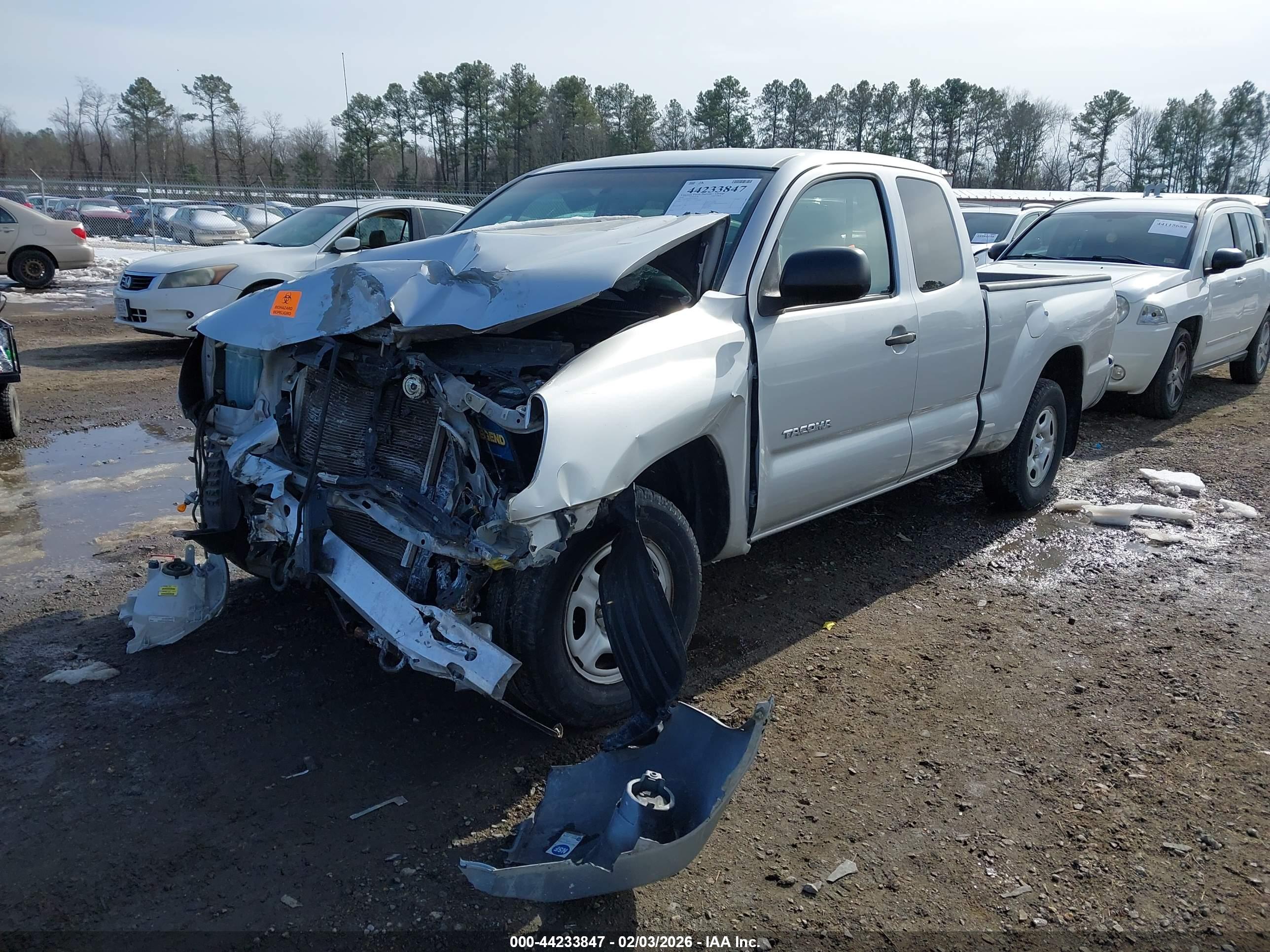 TOYOTA TACOMA image 2