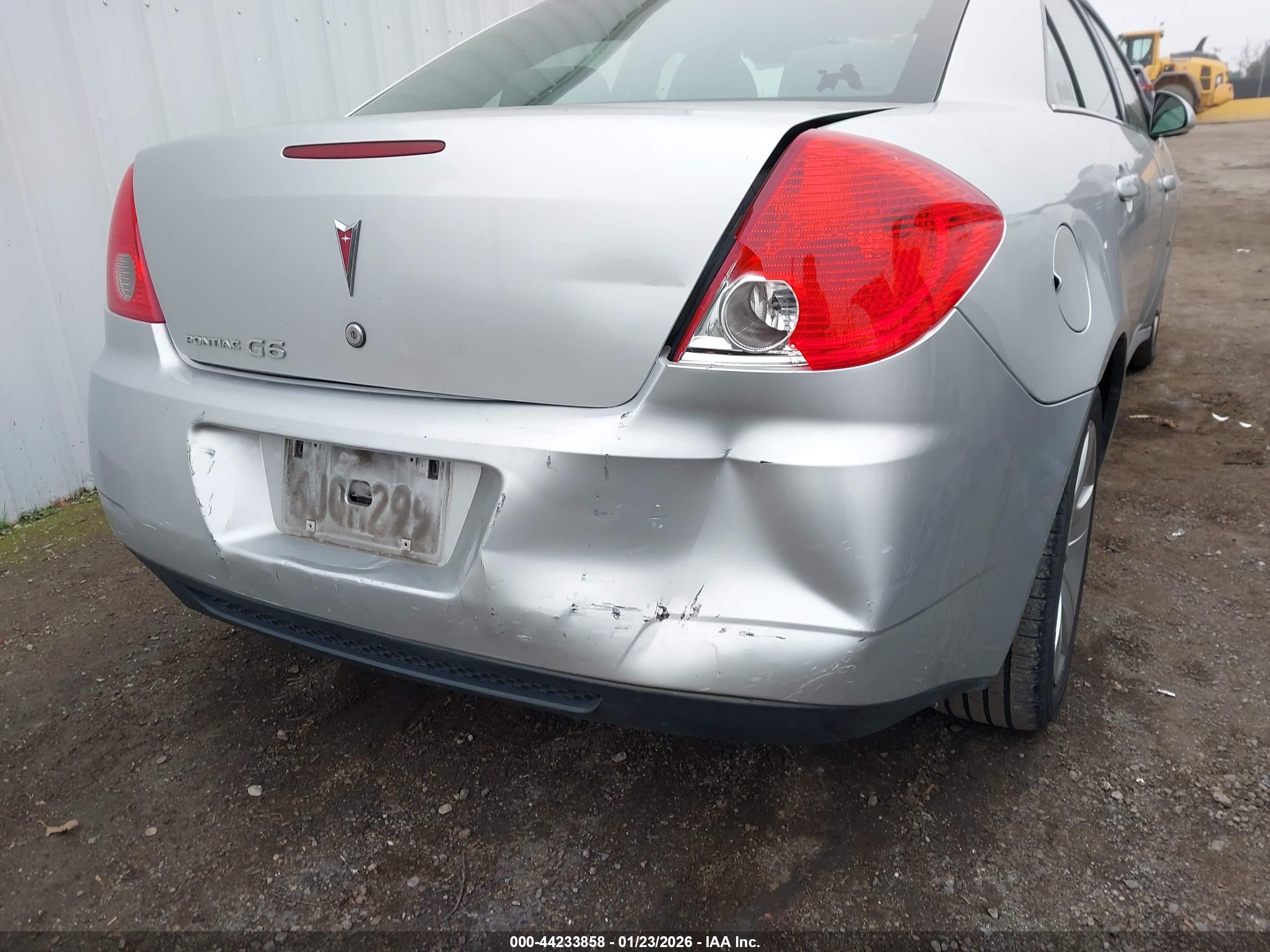 PONTIAC G6 image 6