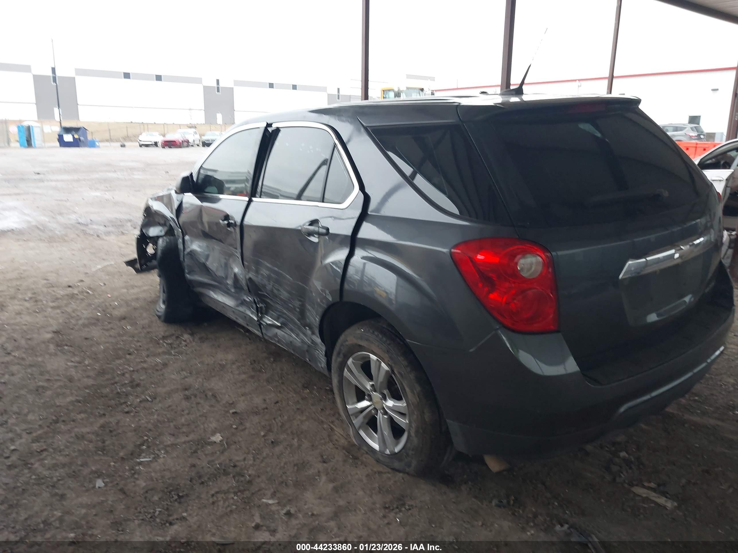 CHEVROLET EQUINOX image 3