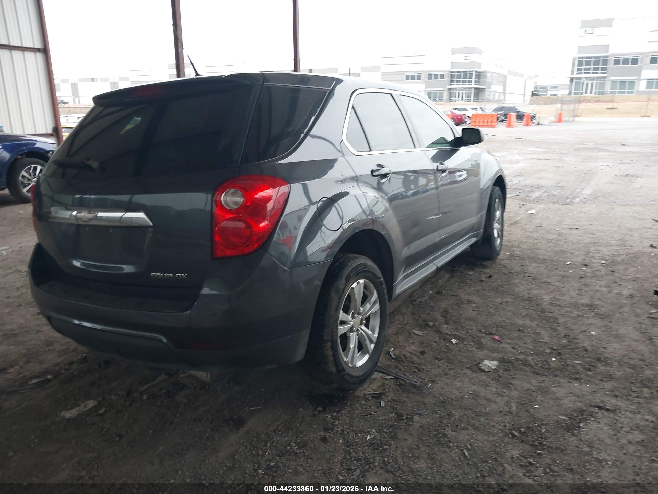 CHEVROLET EQUINOX image 4
