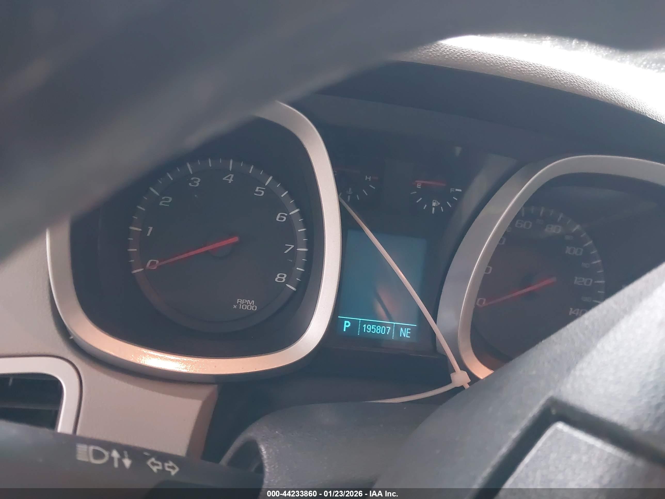 CHEVROLET EQUINOX image 7