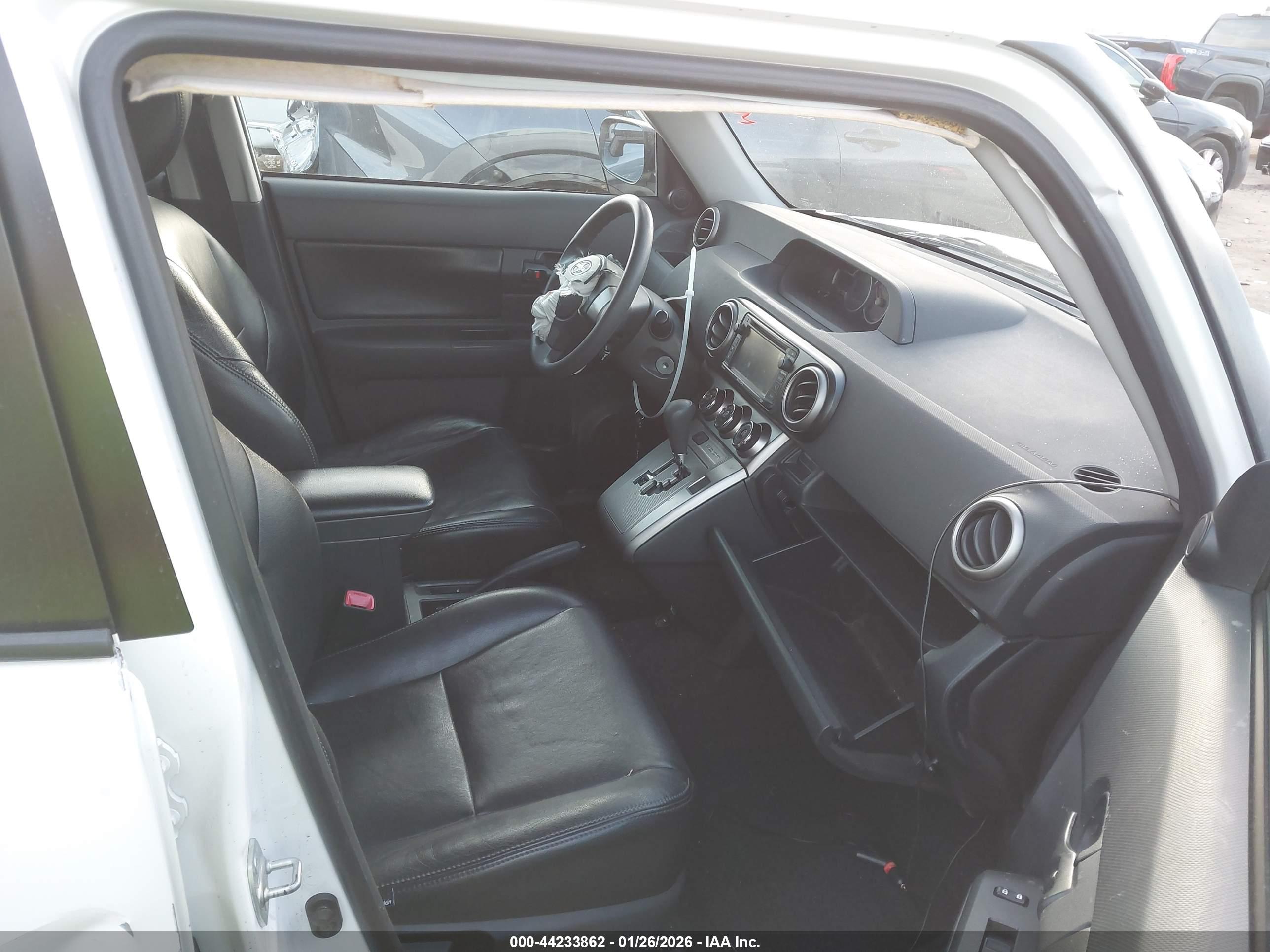 SCION XB image 5