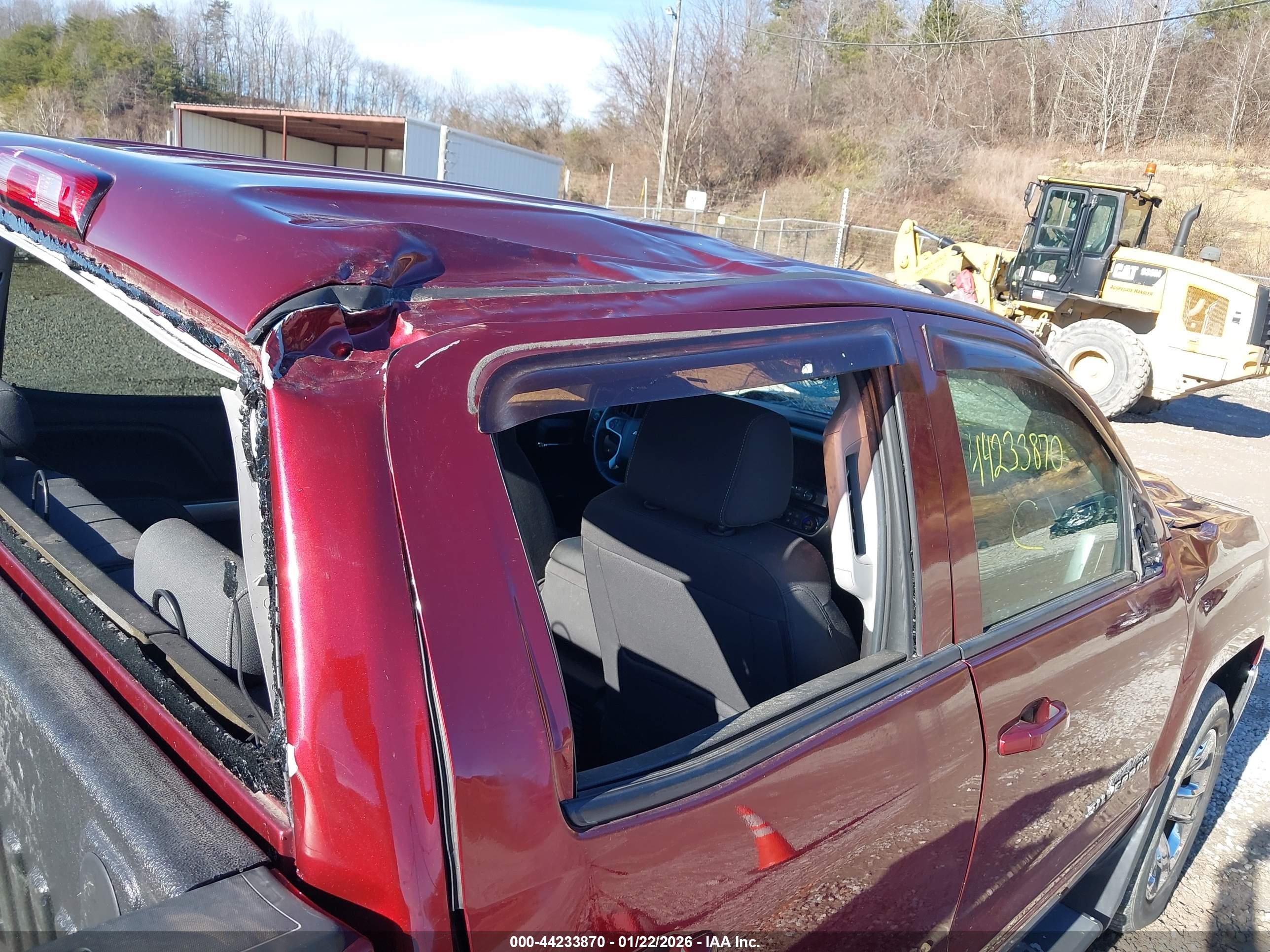 CHEVROLET SILVERADO image 6