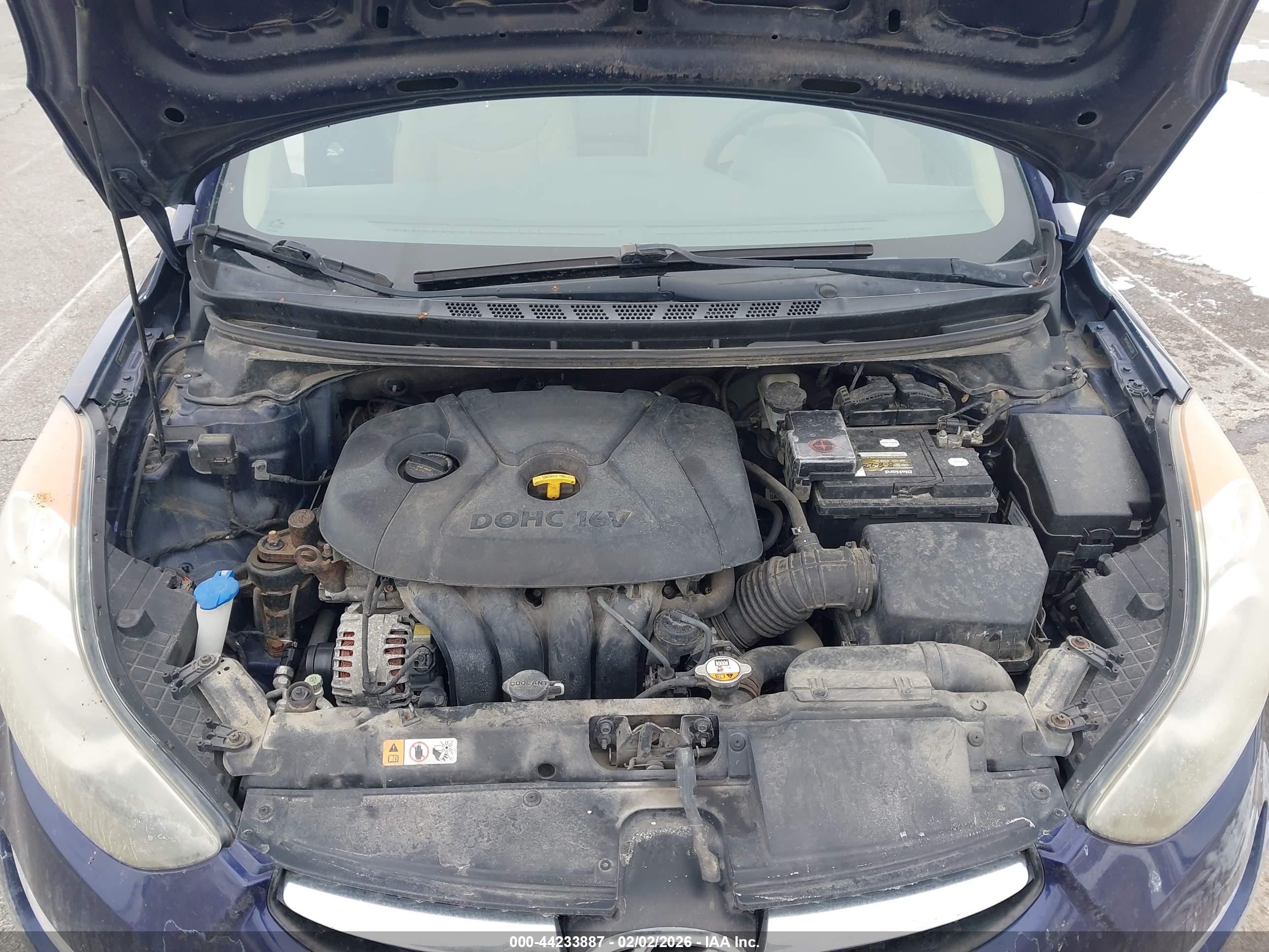 HYUNDAI ELANTRA image 10