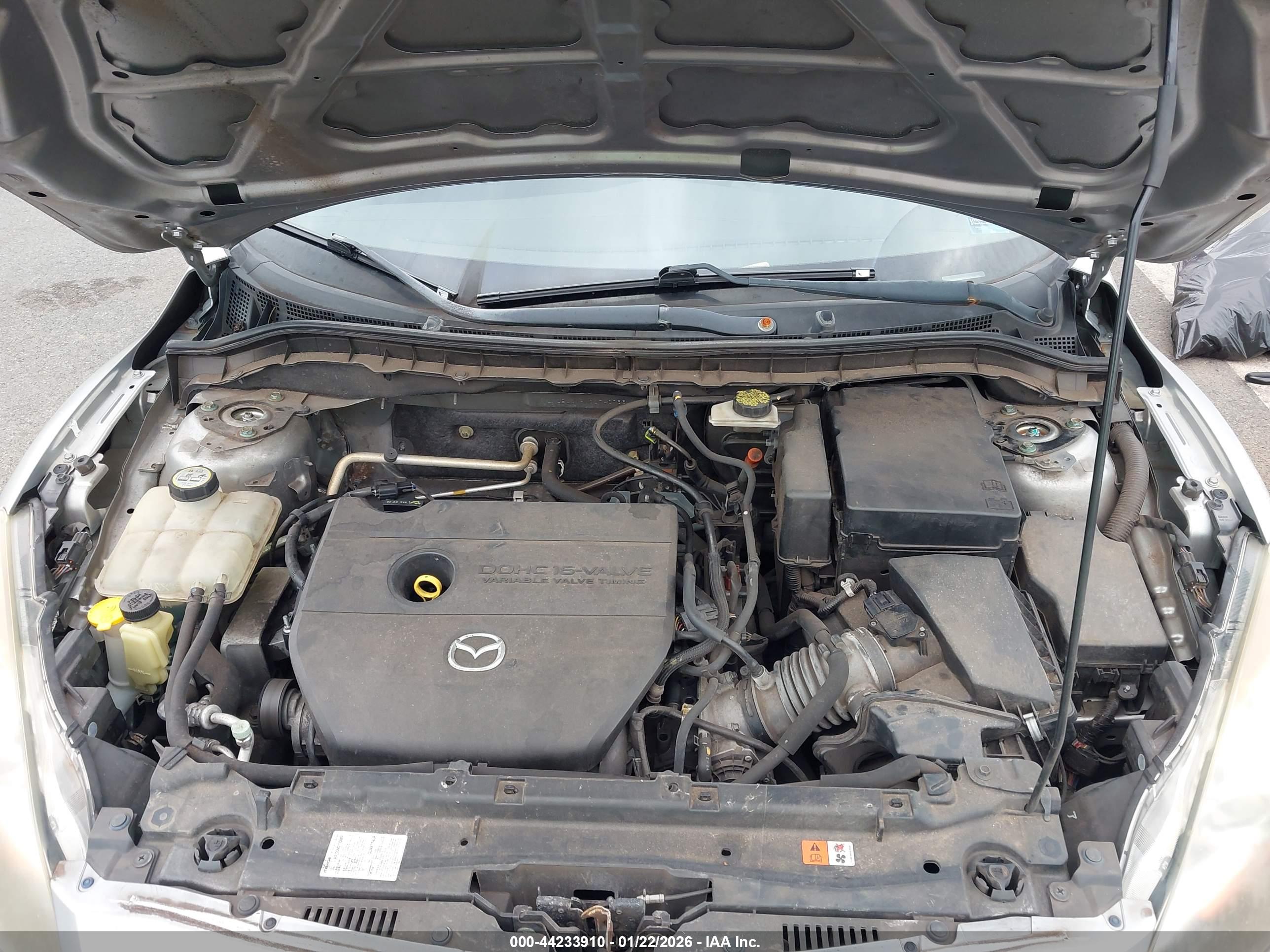 MAZDA MAZDA3 image 10