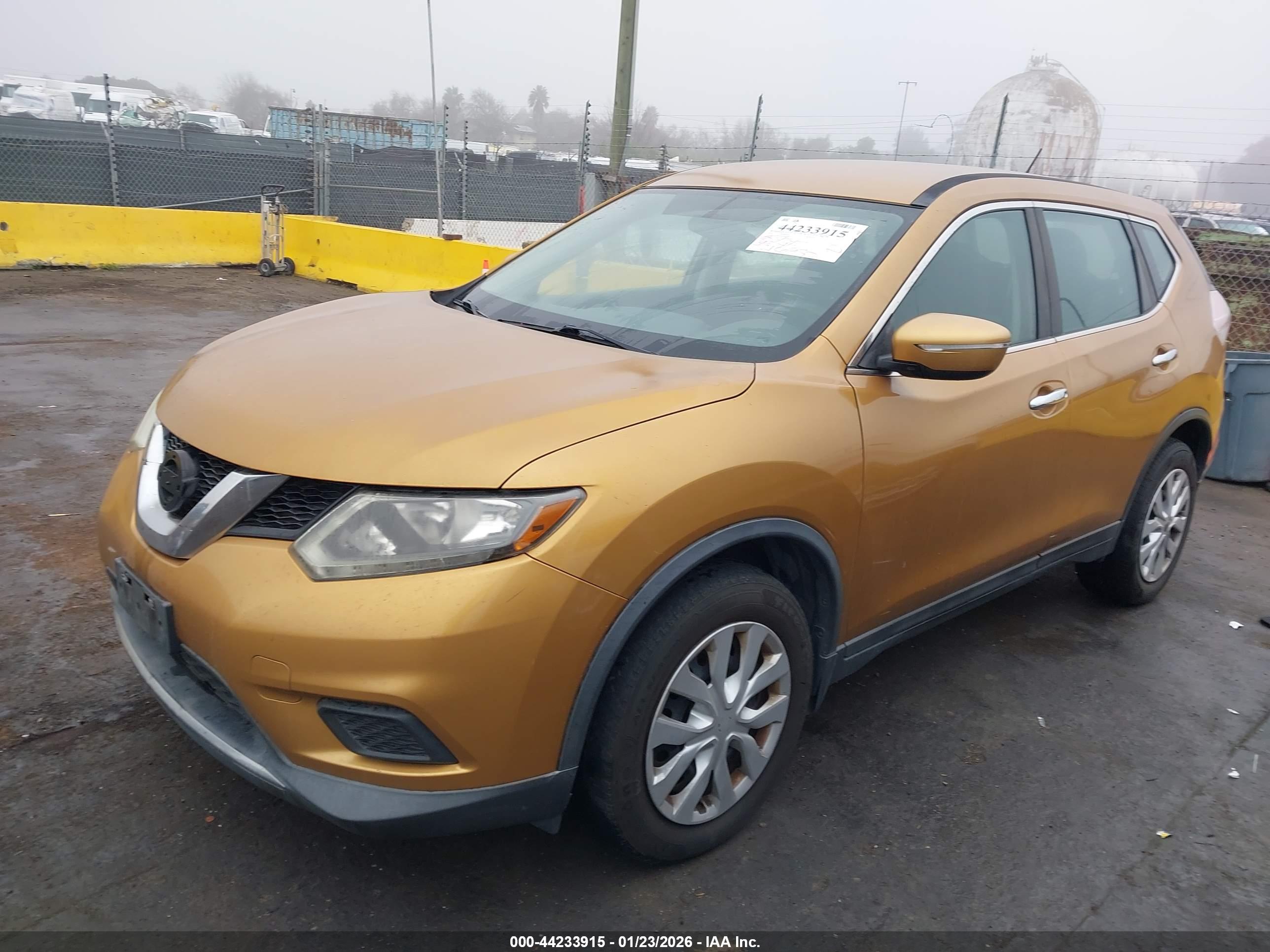 NISSAN ROGUE image 2