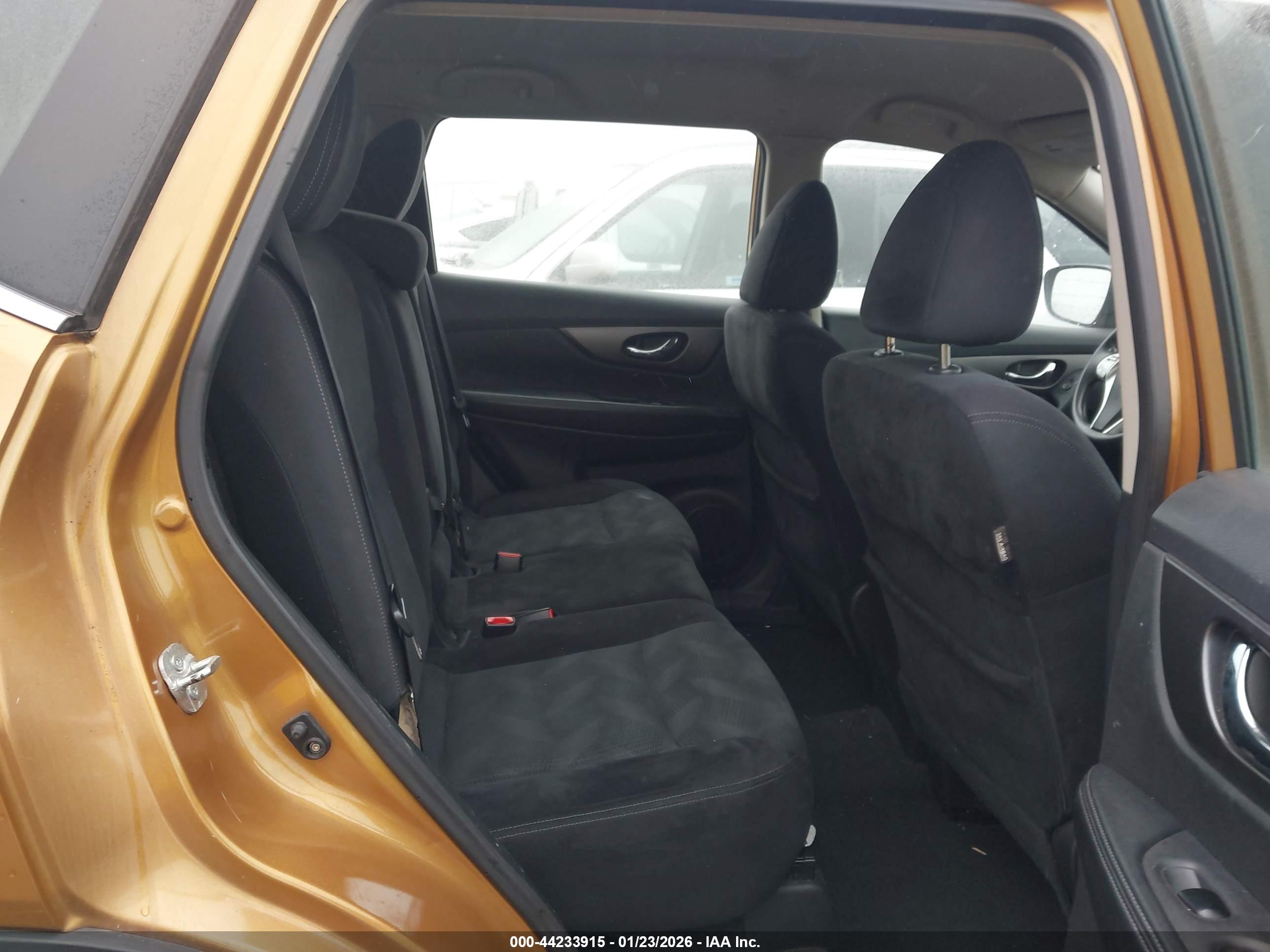 NISSAN ROGUE image 8