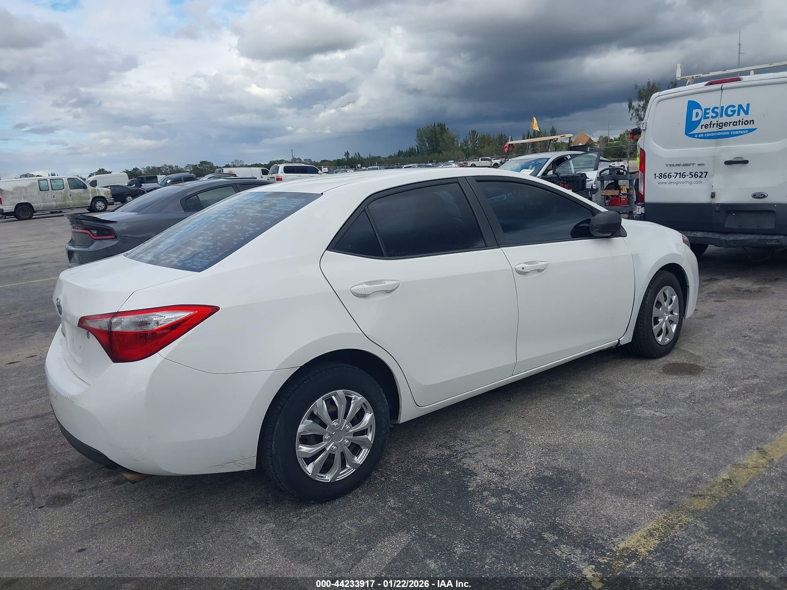 TOYOTA COROLLA image 4