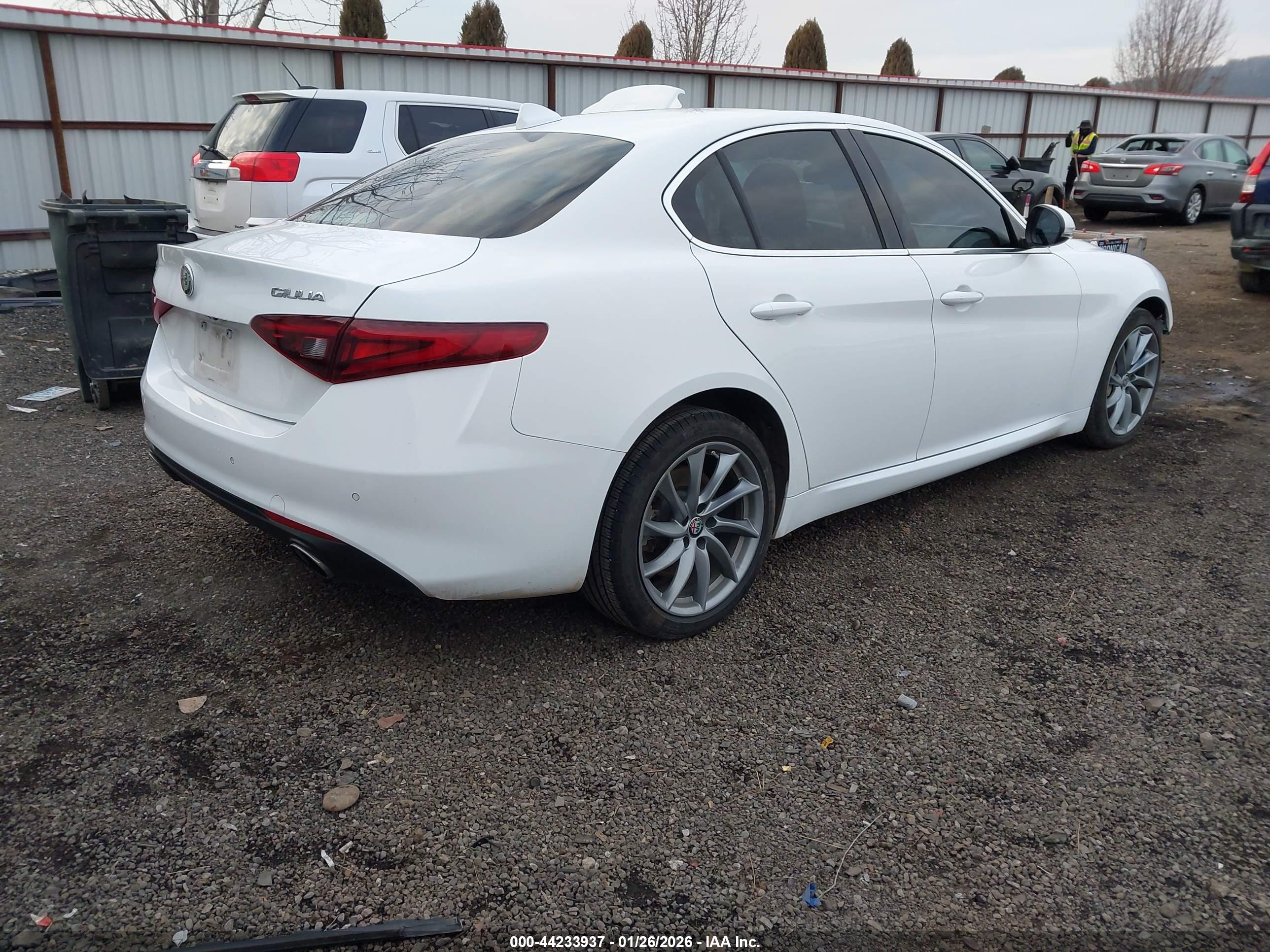 ALFA ROMEO image 4