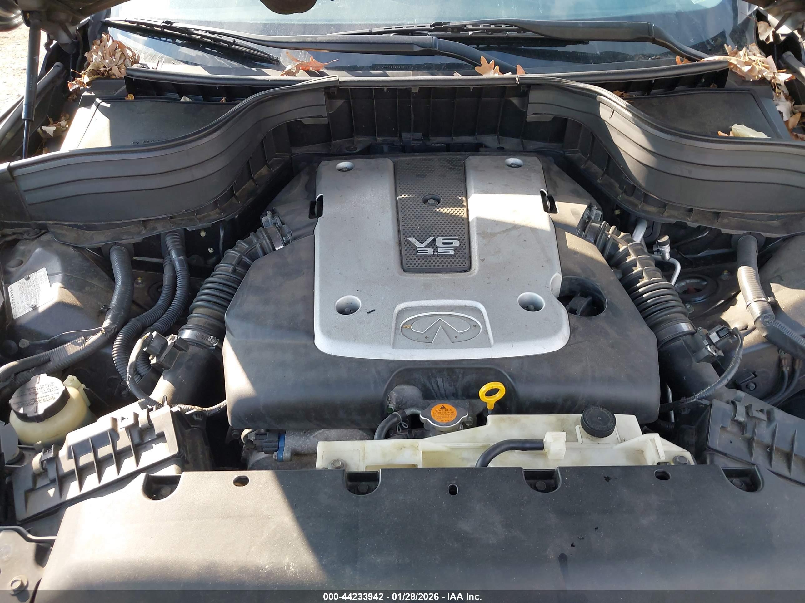 INFINITI EX35 image 10