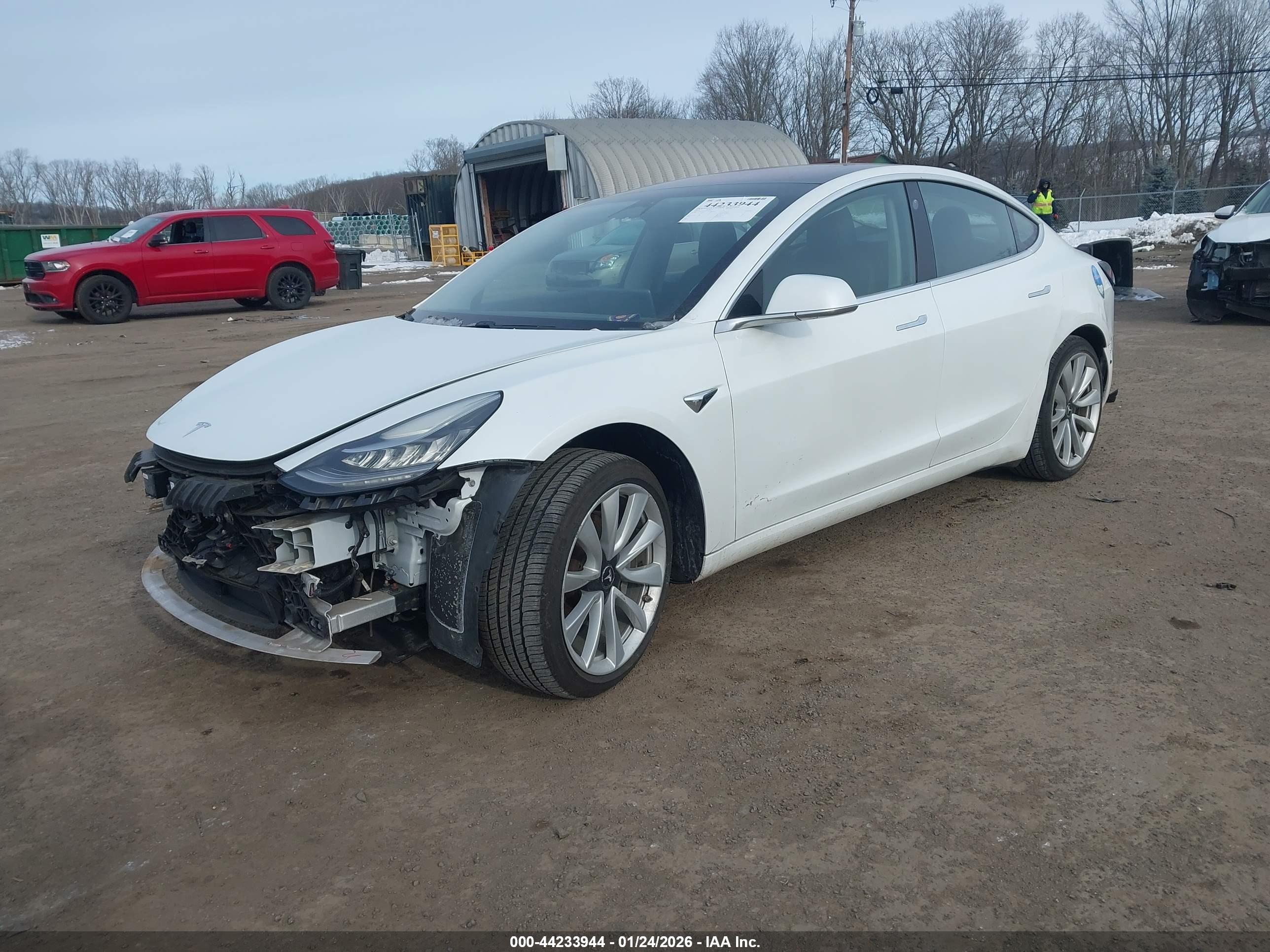 TESLA MODEL image 2