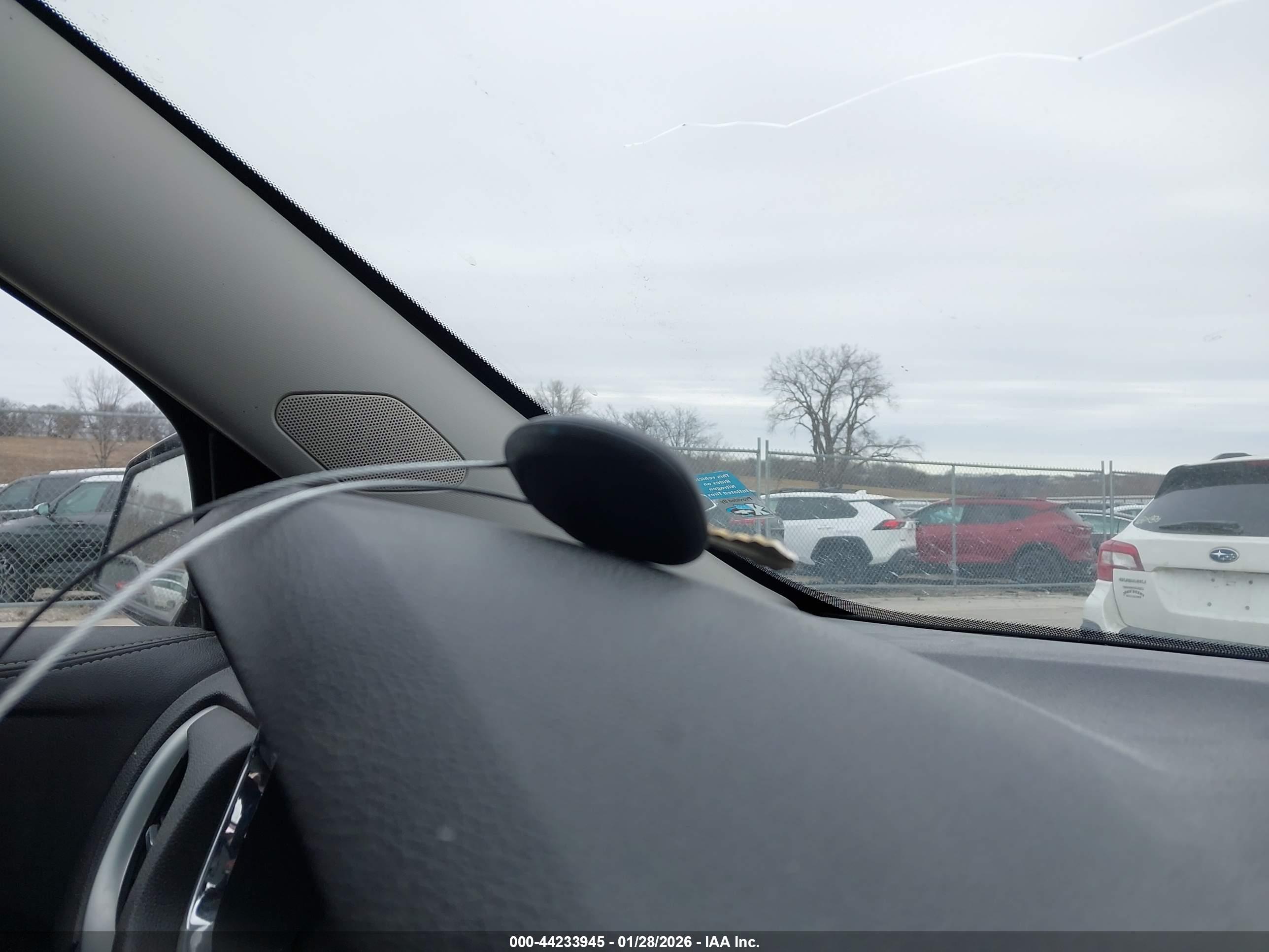 CHEVROLET TRAVERSE image 11