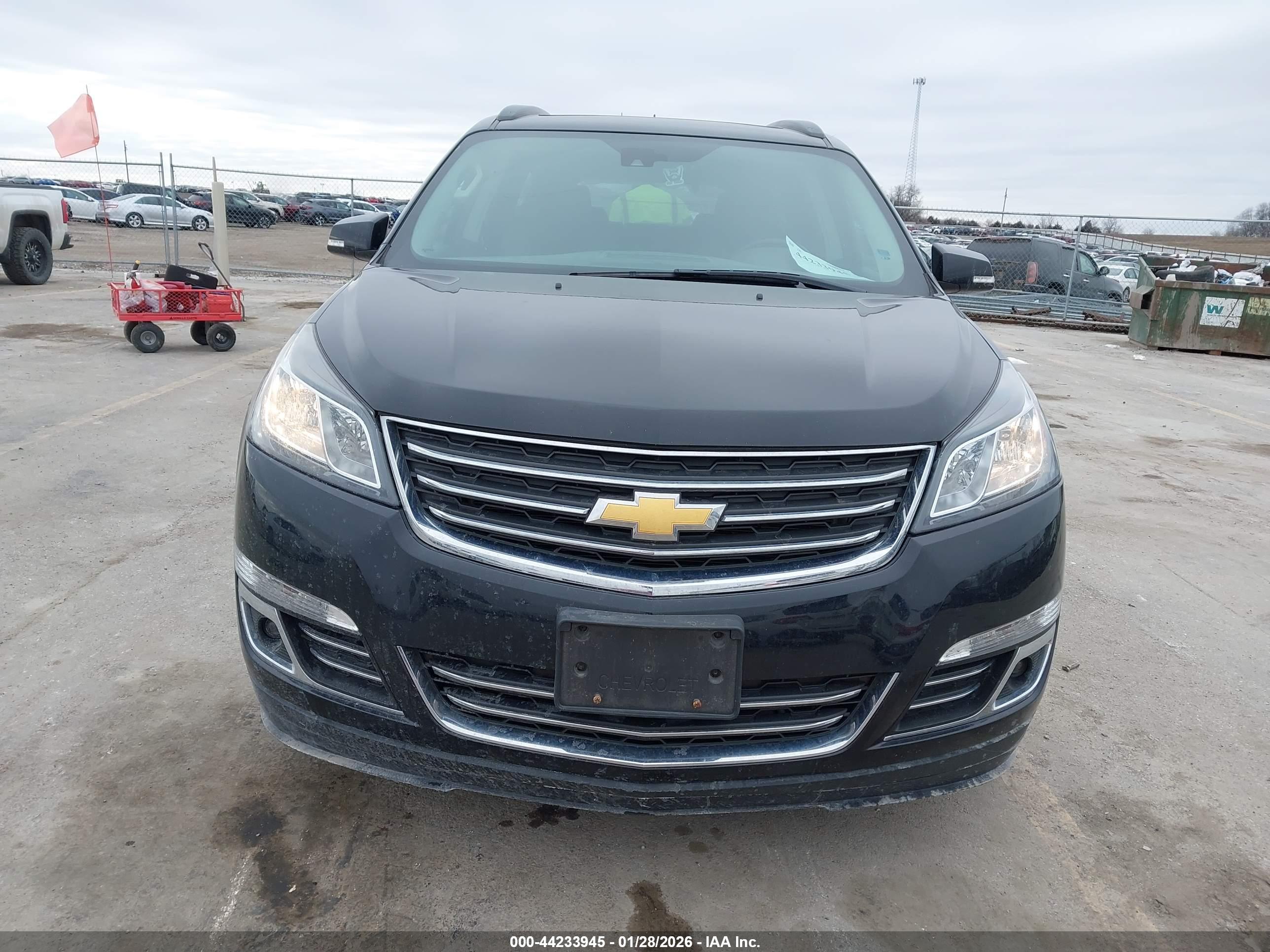 CHEVROLET TRAVERSE image 6