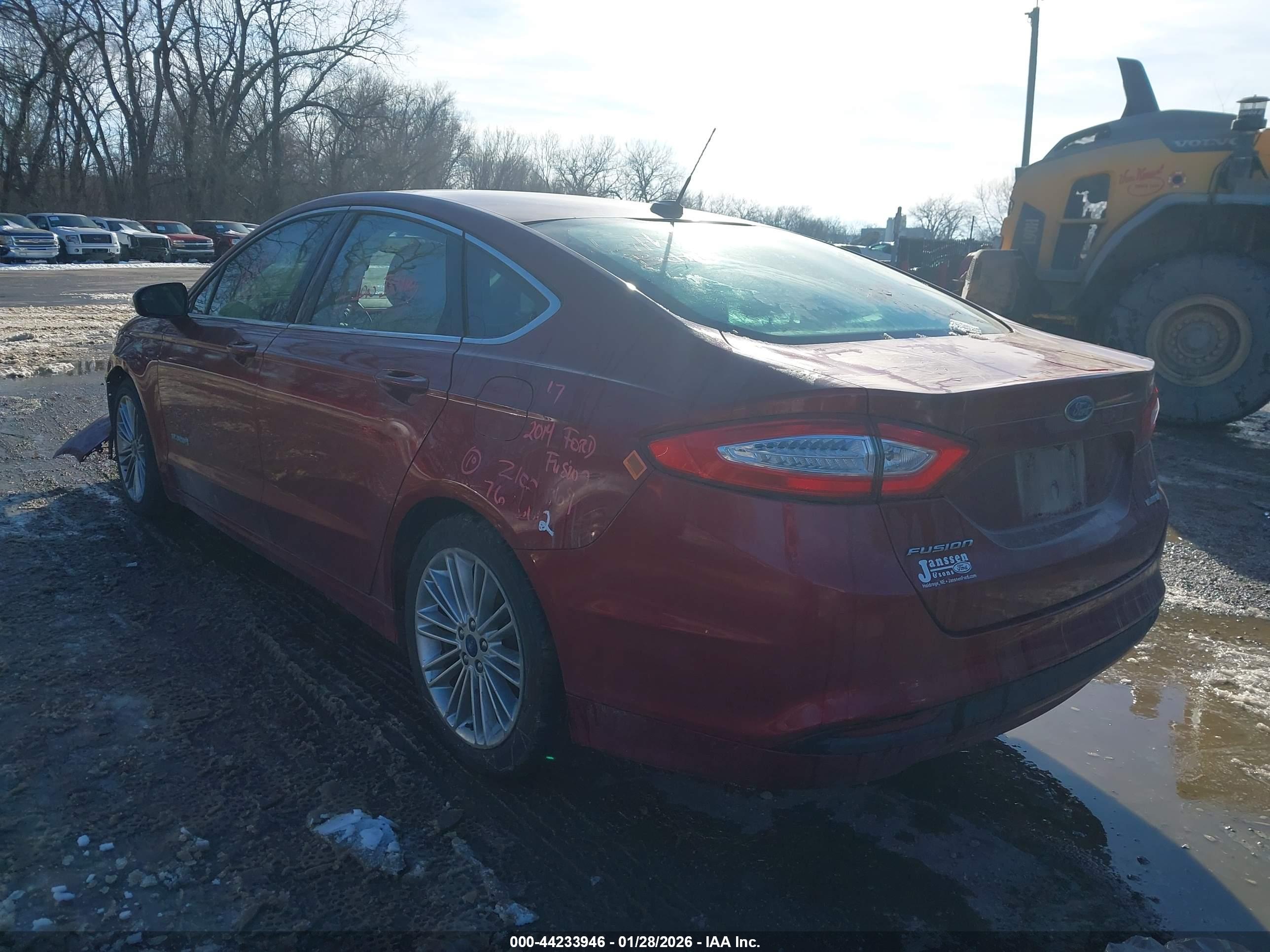FORD FUSION image 3