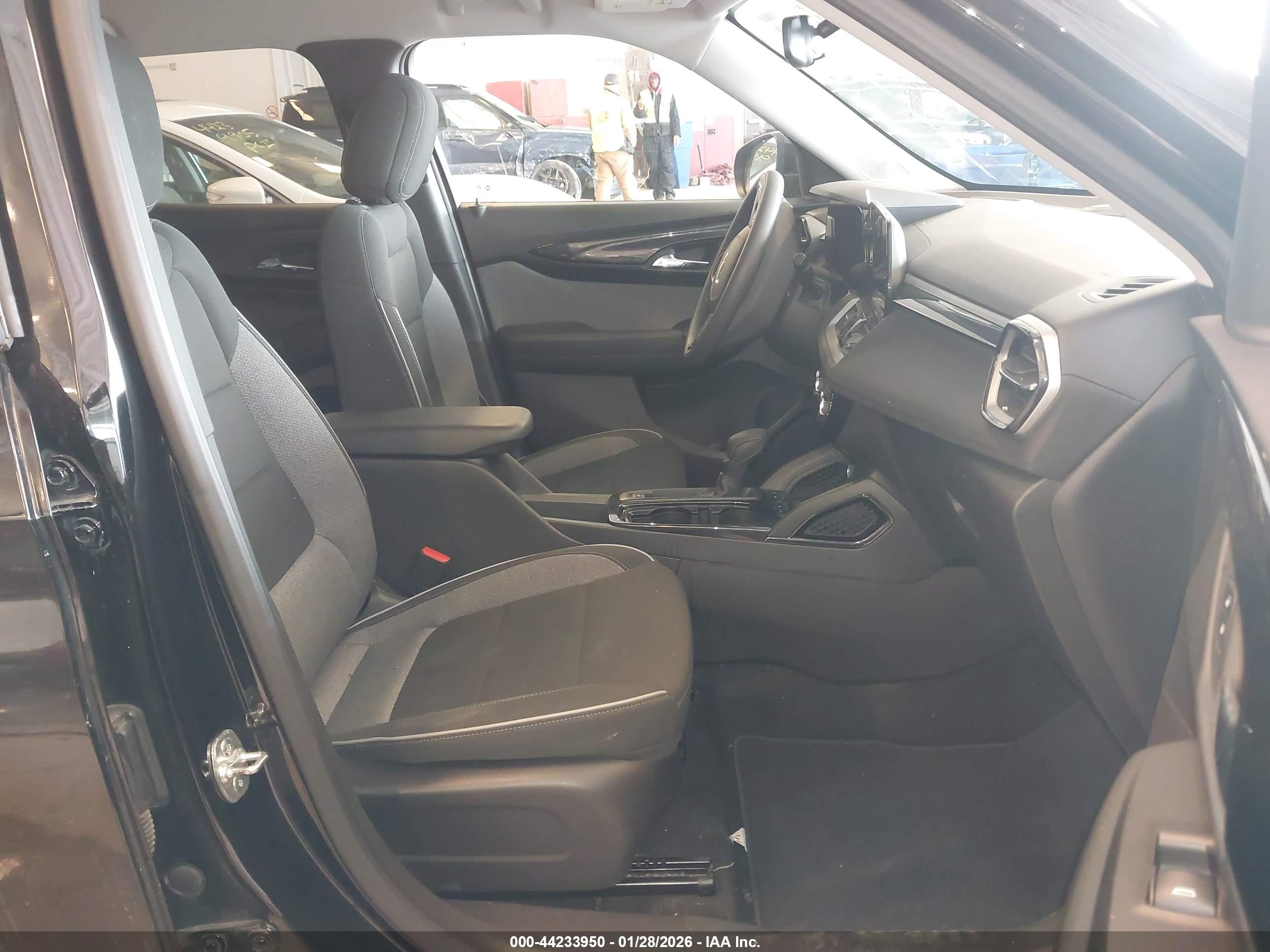 CHEVROLET TRAILBLAZER image 5