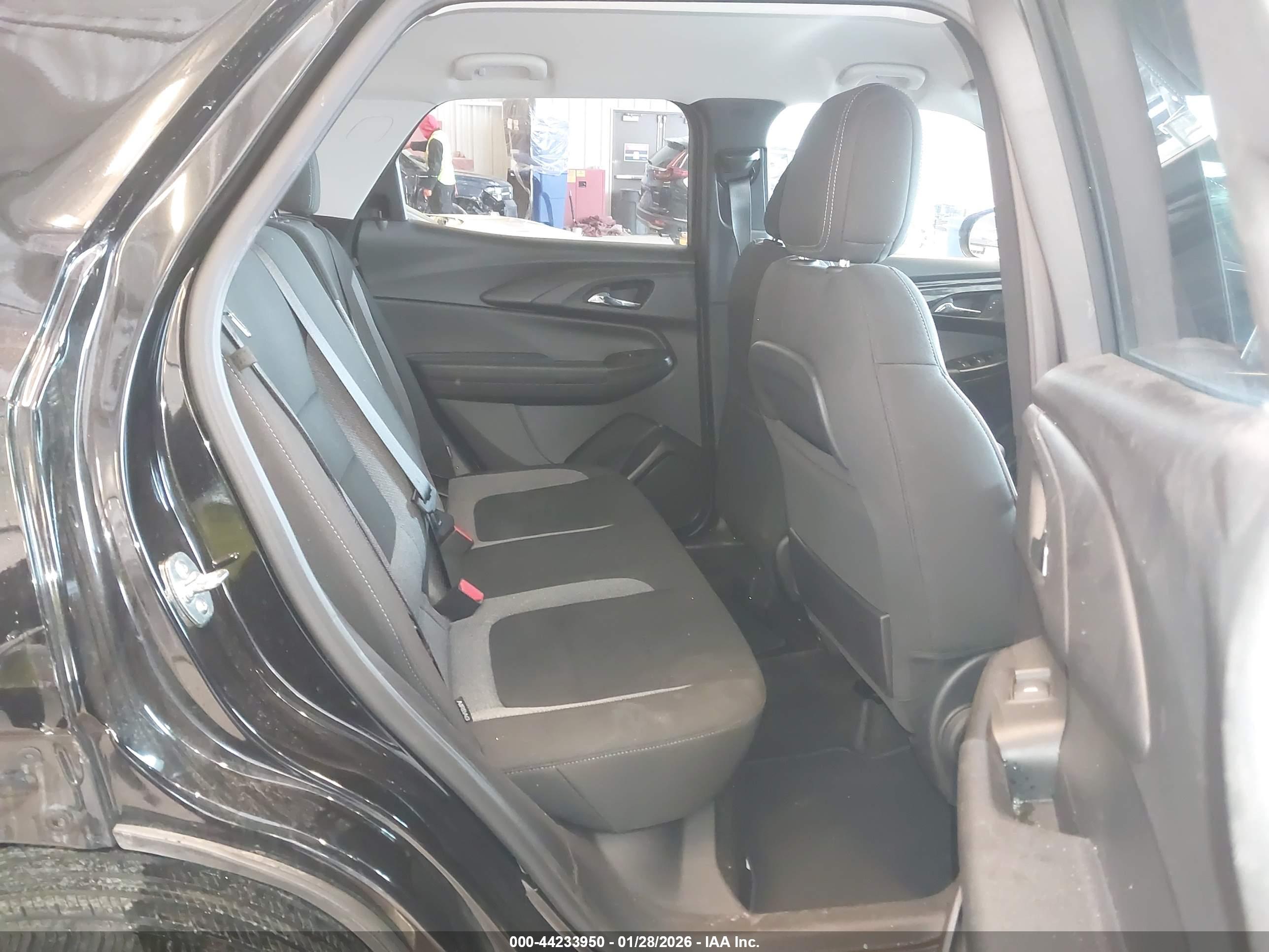 CHEVROLET TRAILBLAZER image 8
