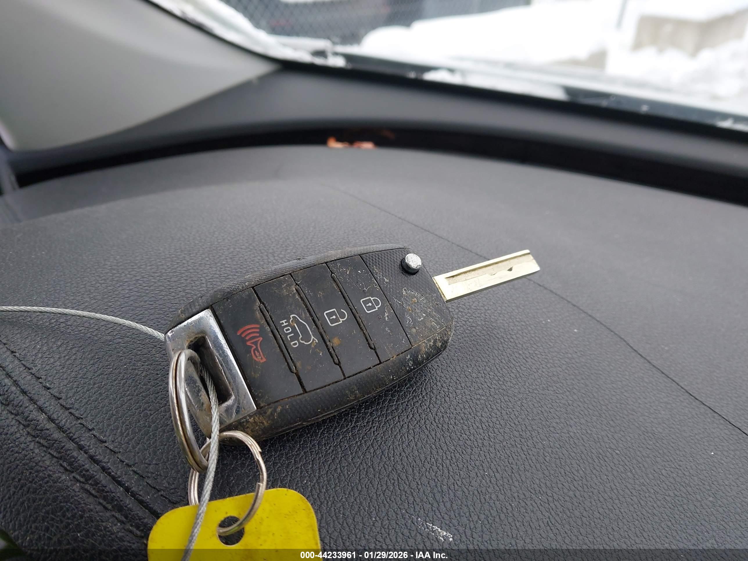 KIA SORENTO image 11