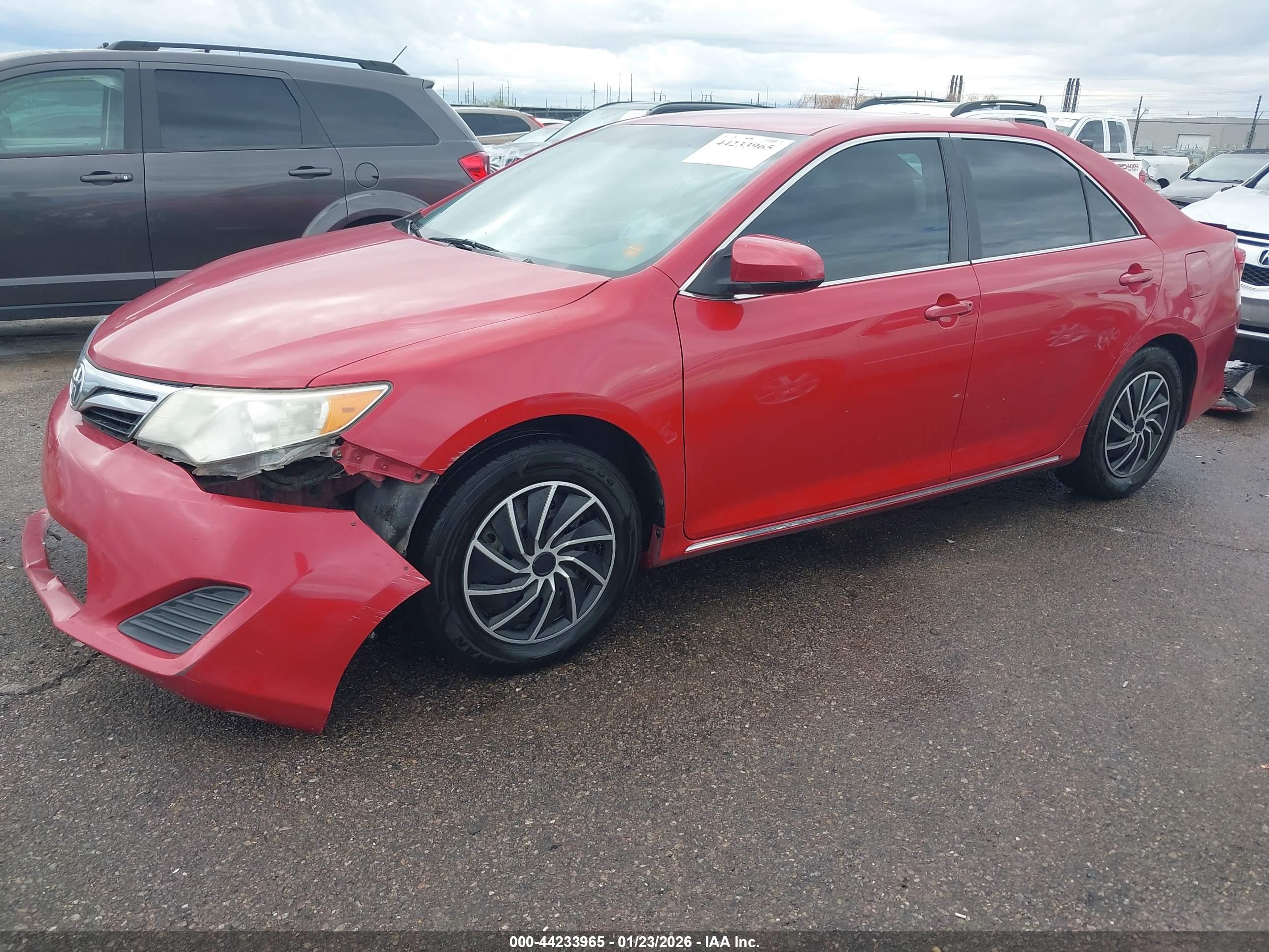 TOYOTA CAMRY image 2