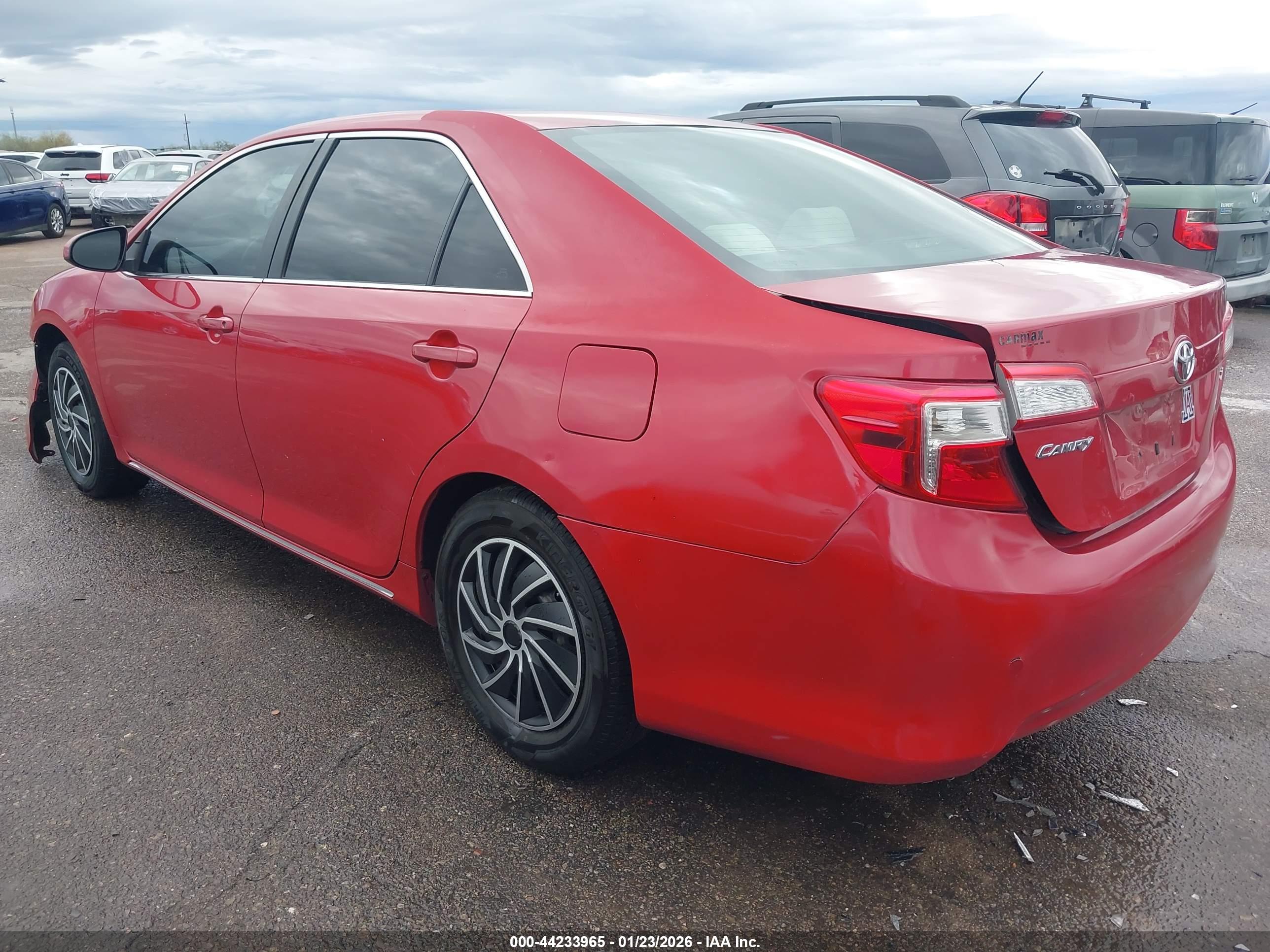 TOYOTA CAMRY image 3