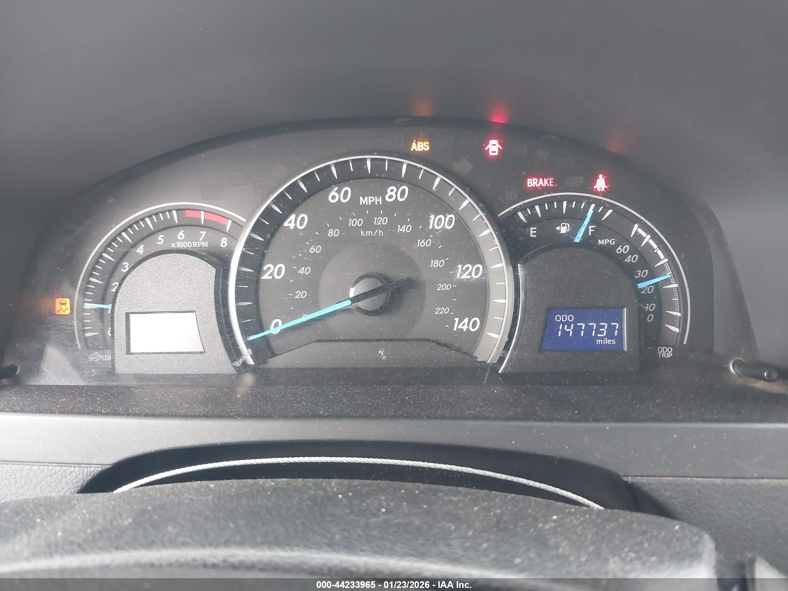 TOYOTA CAMRY image 7