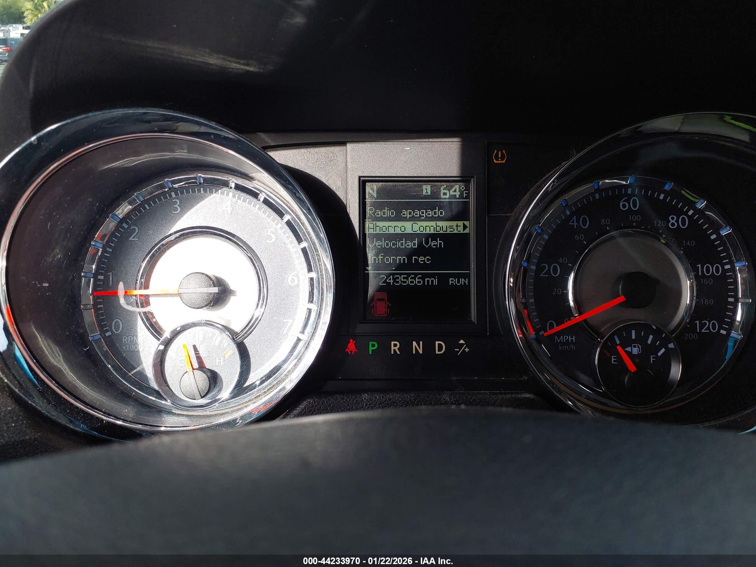 CHRYSLER TOWN image 7