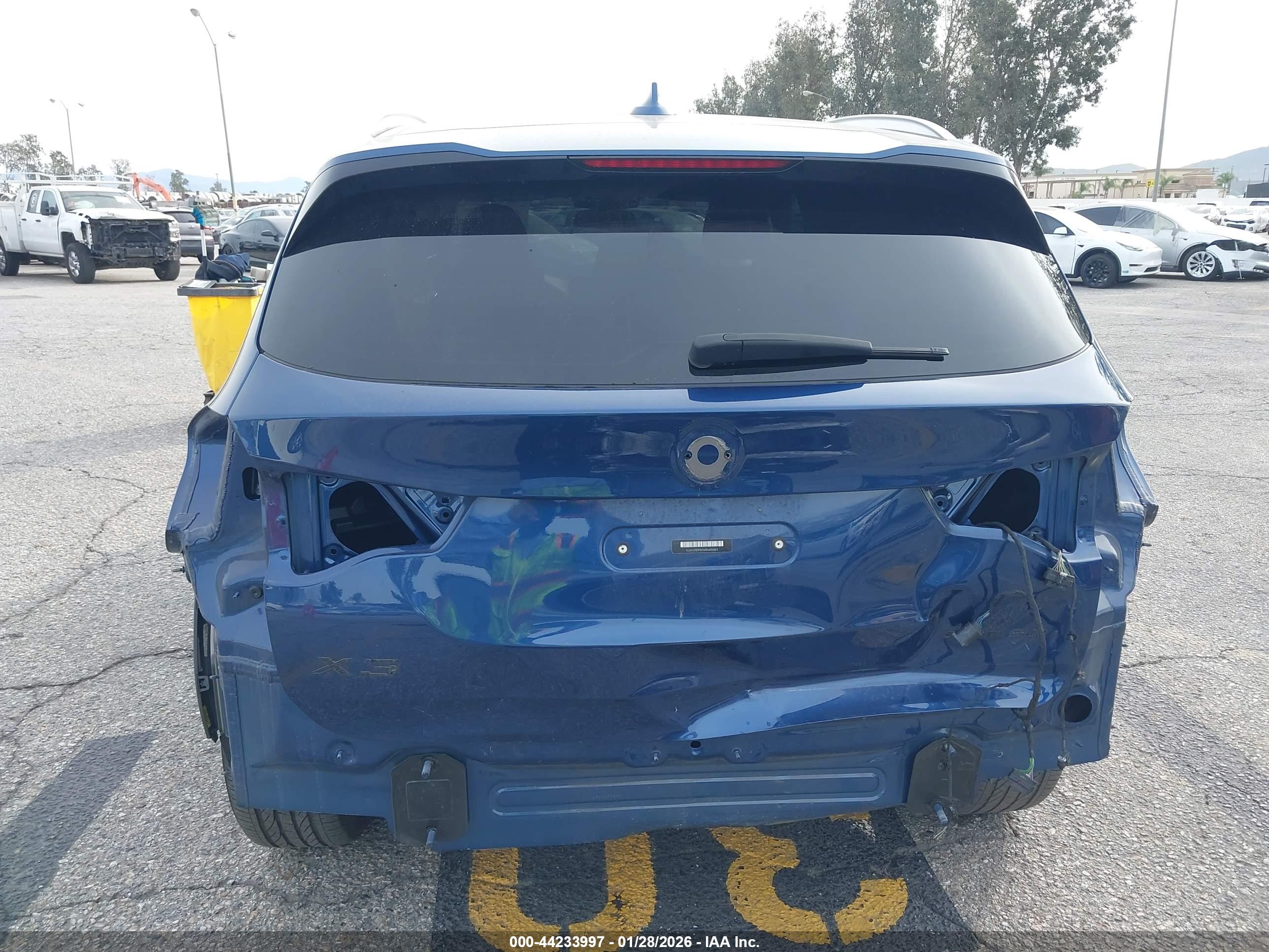 BMW X3 image 6