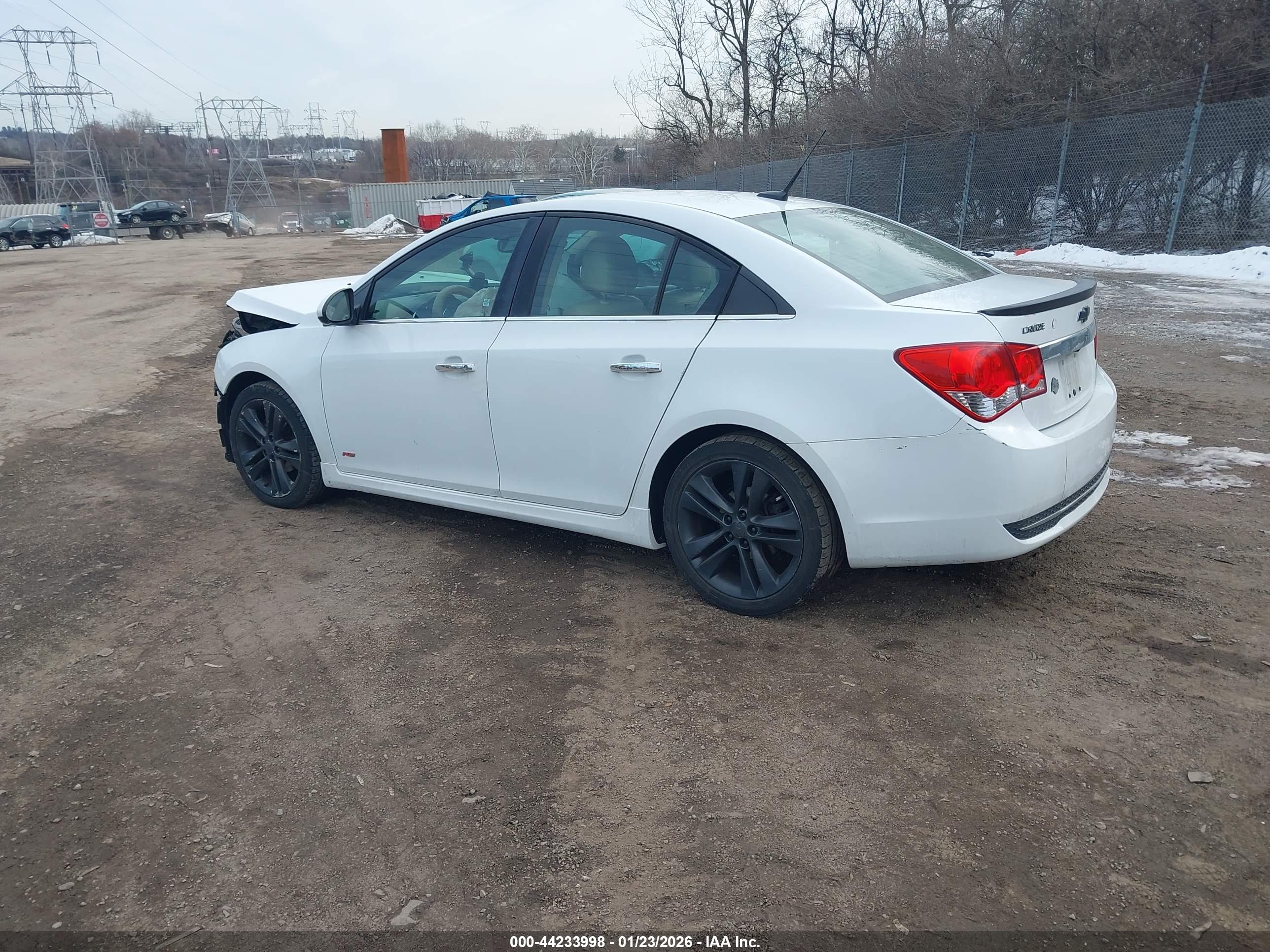 CHEVROLET CRUZE image 3