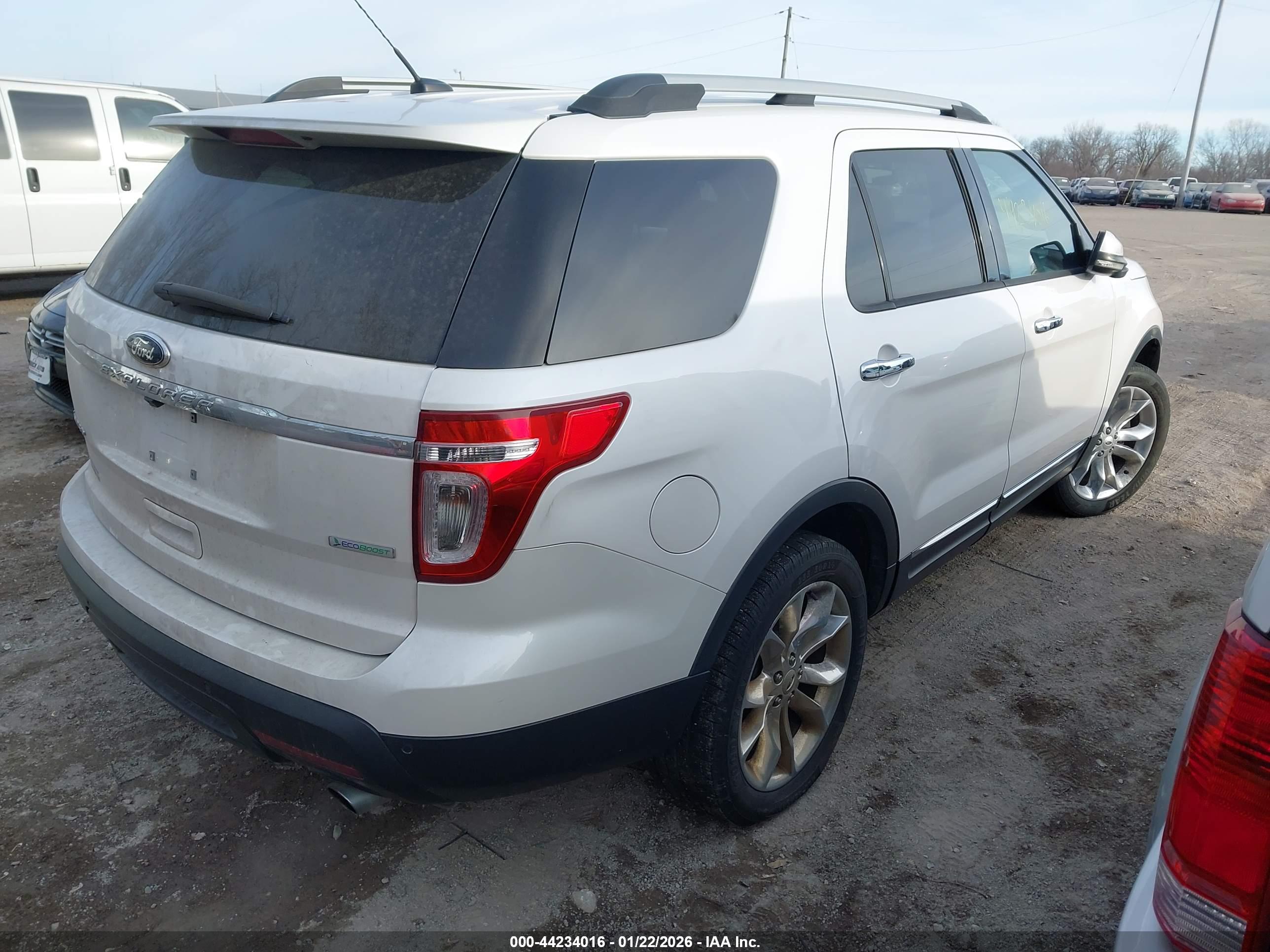 FORD EXPLORER image 4
